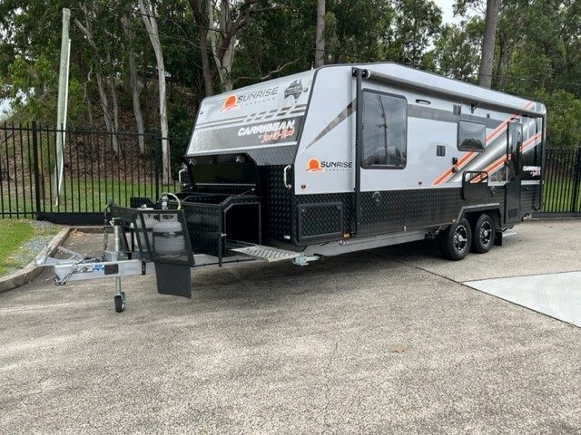 2025 Sunrise Carribean 23ft Rear Club Lounge With Centre Shower / Toilet