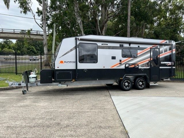 2025 Sunrise Carribean 23ft Rear Club Lounge With Centre Shower / Toilet