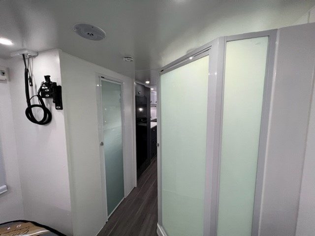2025 Sunrise Carribean 23ft Rear Club Lounge With Centre Shower / Toilet