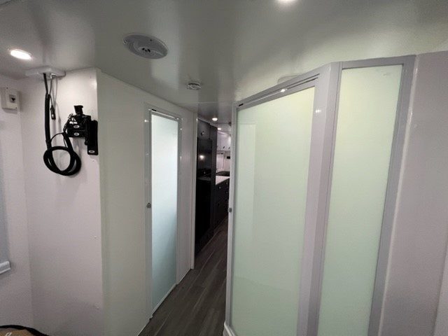 2025 Sunrise Carribean 23ft Rear Club Lounge With Centre Shower / Toilet