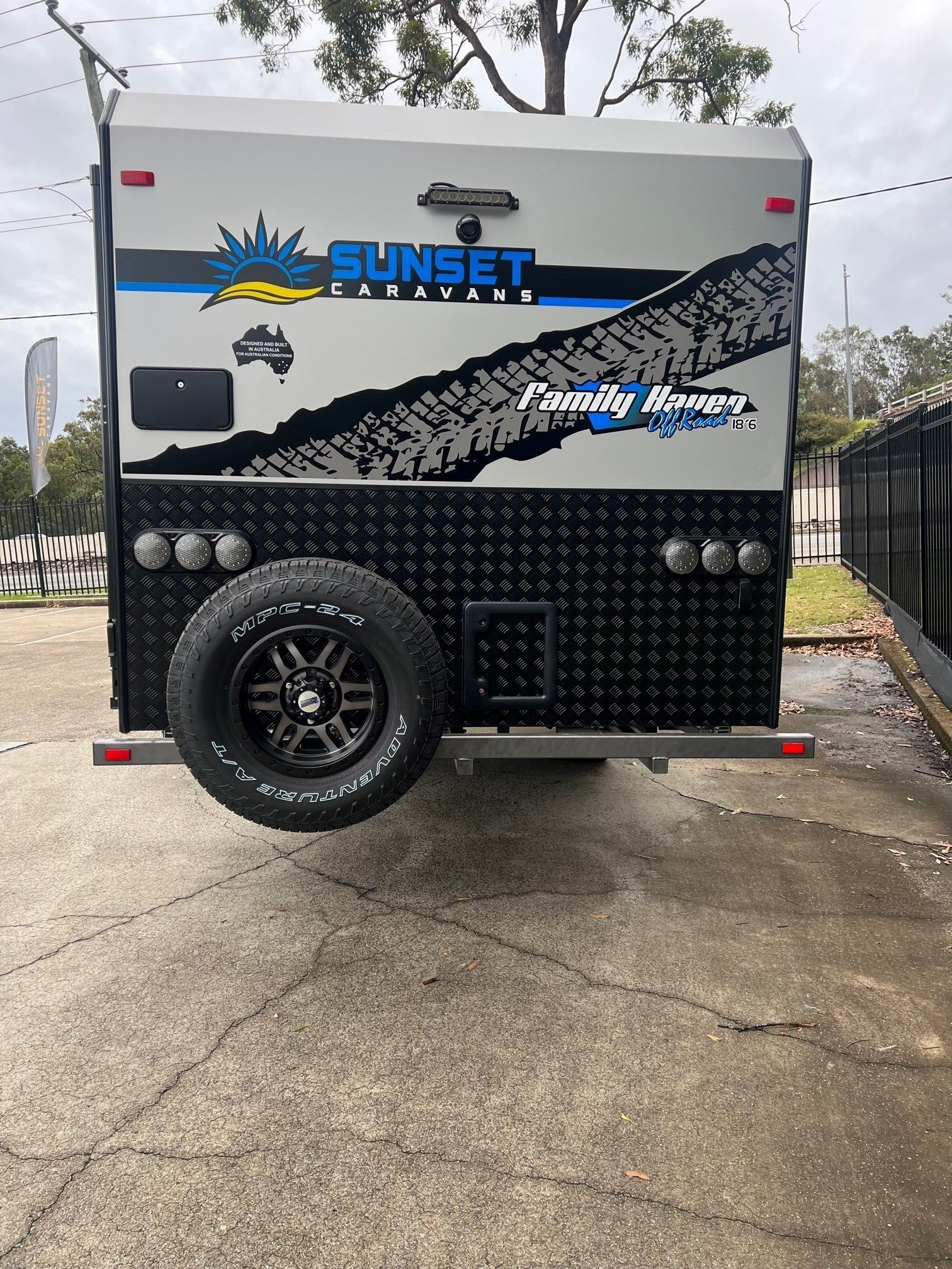 2024 Sunset Family Haven 18ft6 Off-road Triple Bunk Caravan