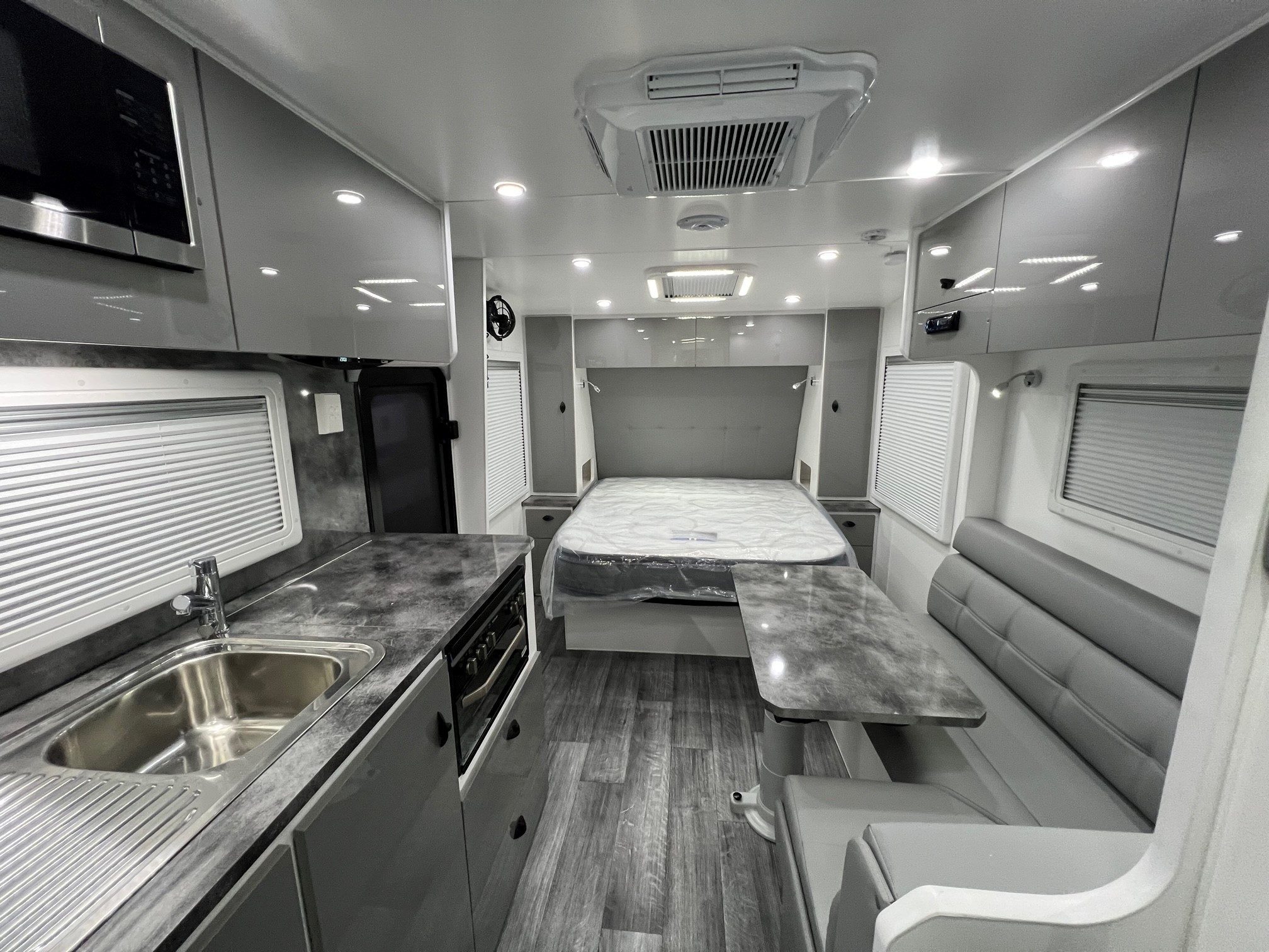 2024 Sunset Family Haven 18ft6 Off-road Triple Bunk Caravan