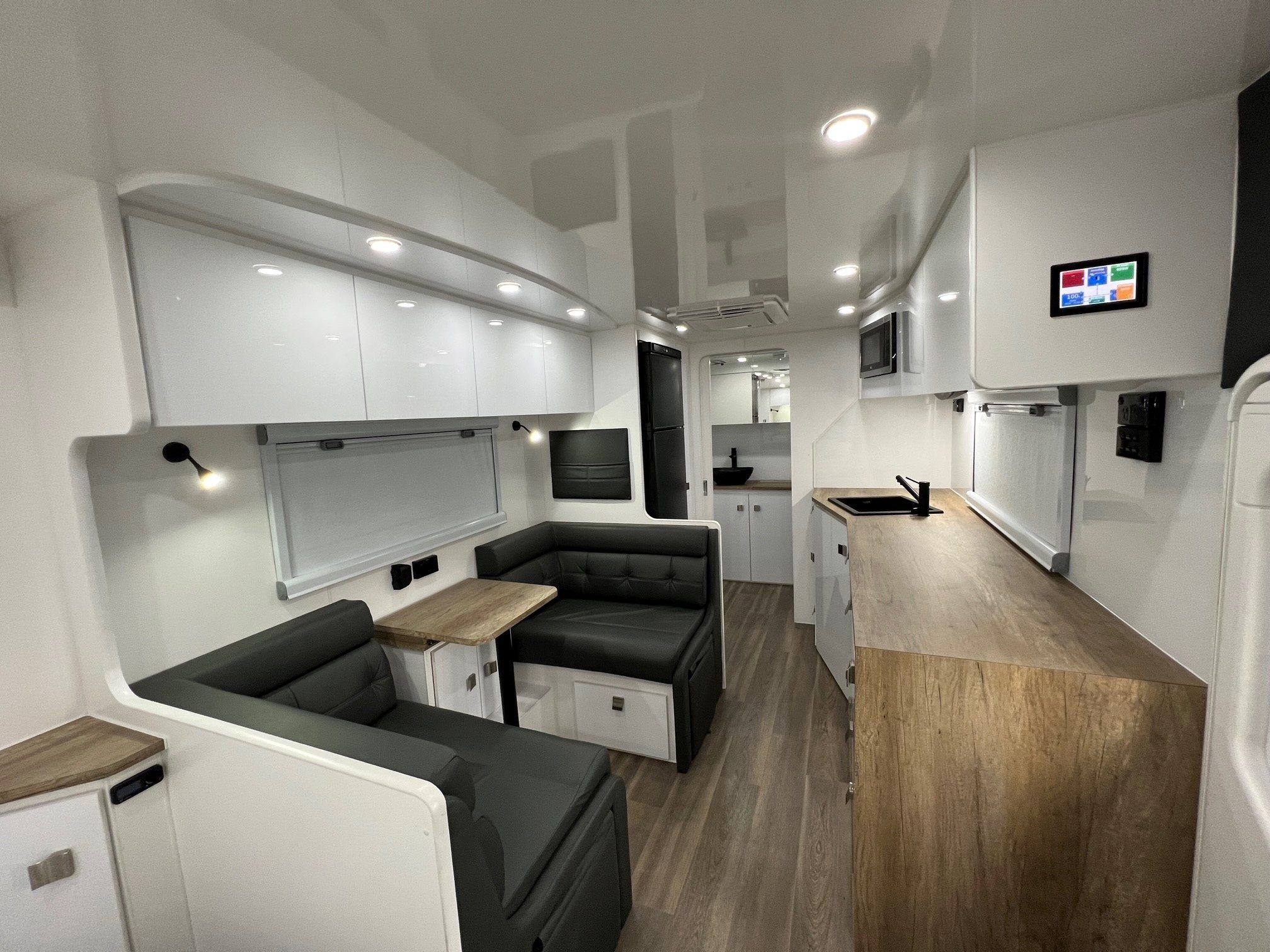 2025 21ft6 Sunrise Wild Warrior Off-Road Aluminum Framed Caravan