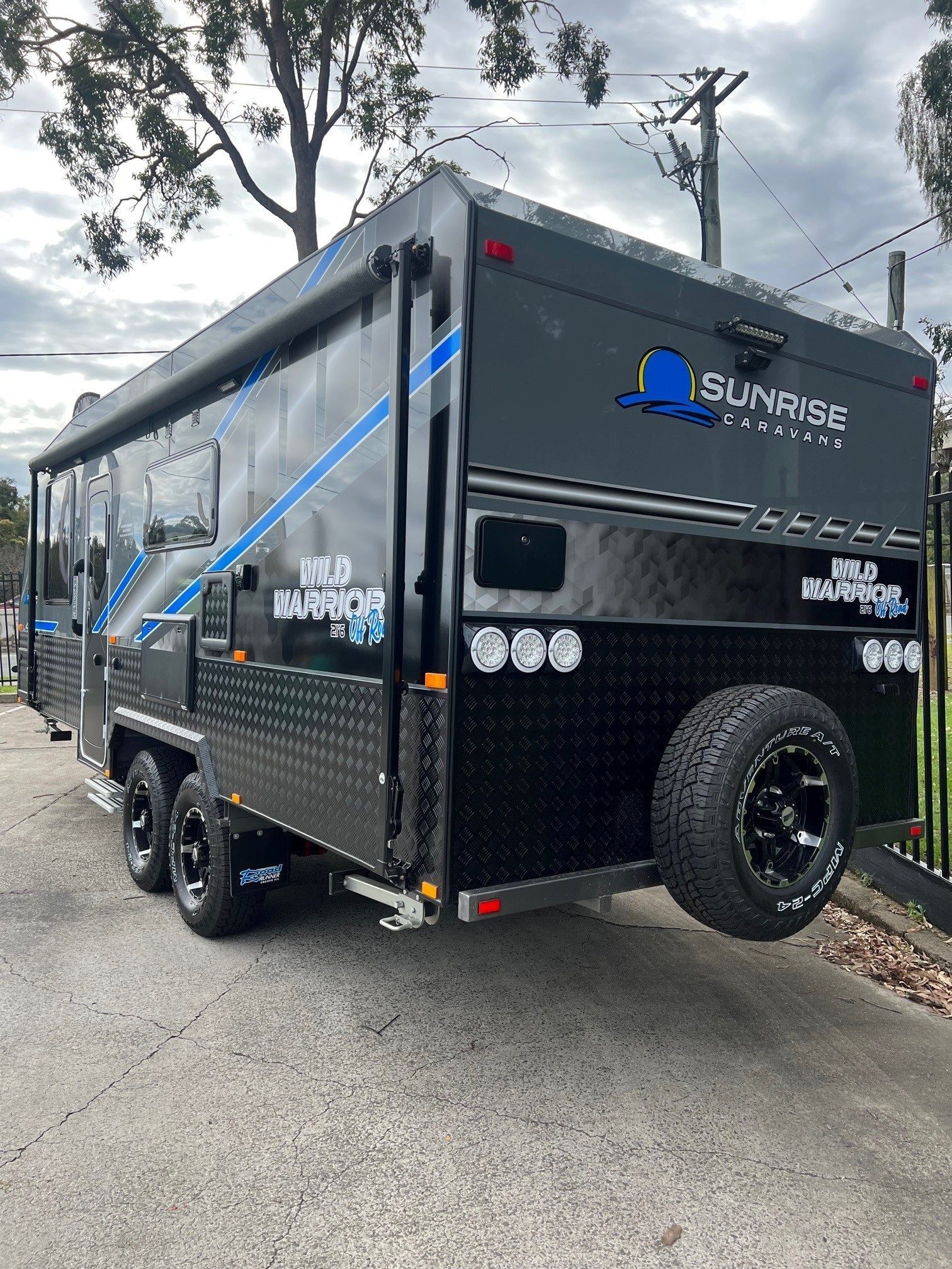 2025 21ft6 Sunrise Wild Warrior Off-Road Aluminum Framed Caravan