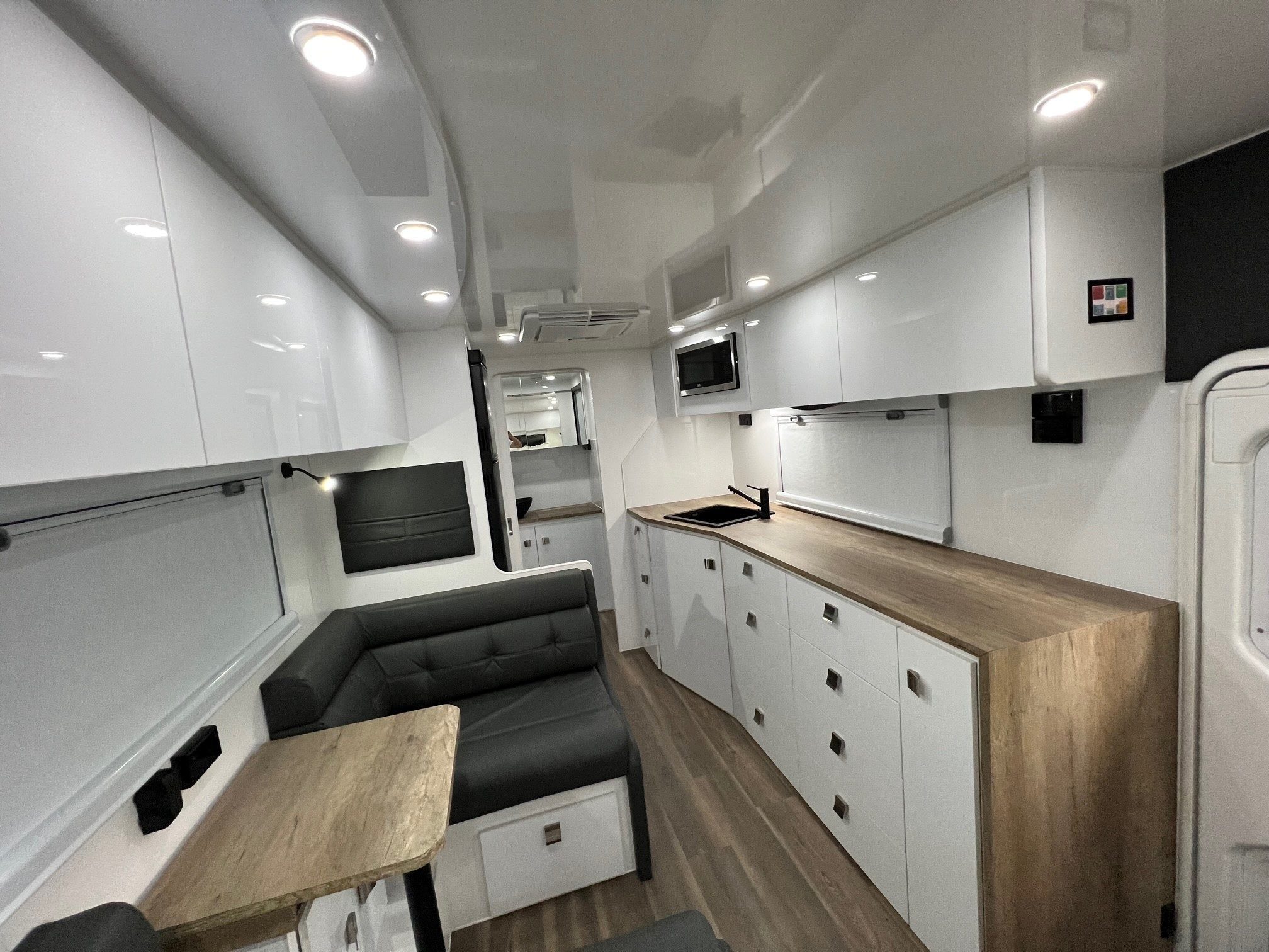 2025 21ft6 Sunrise Wild Warrior Off-Road Aluminum Framed Caravan