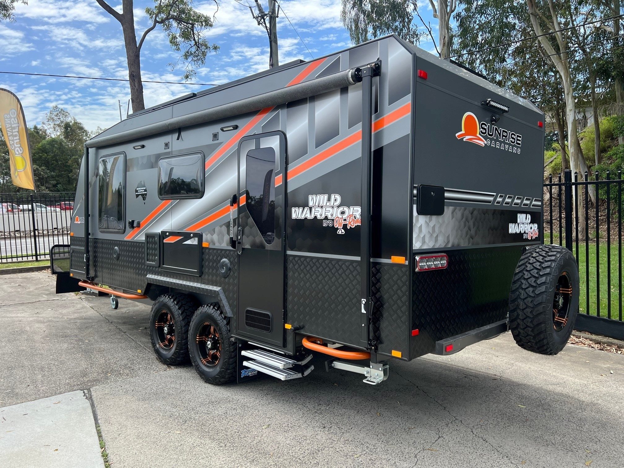 2025 19FT8 Aluminium Frame Sunrise Wild Warrior Offroad With Airbag Suspension And 48V System