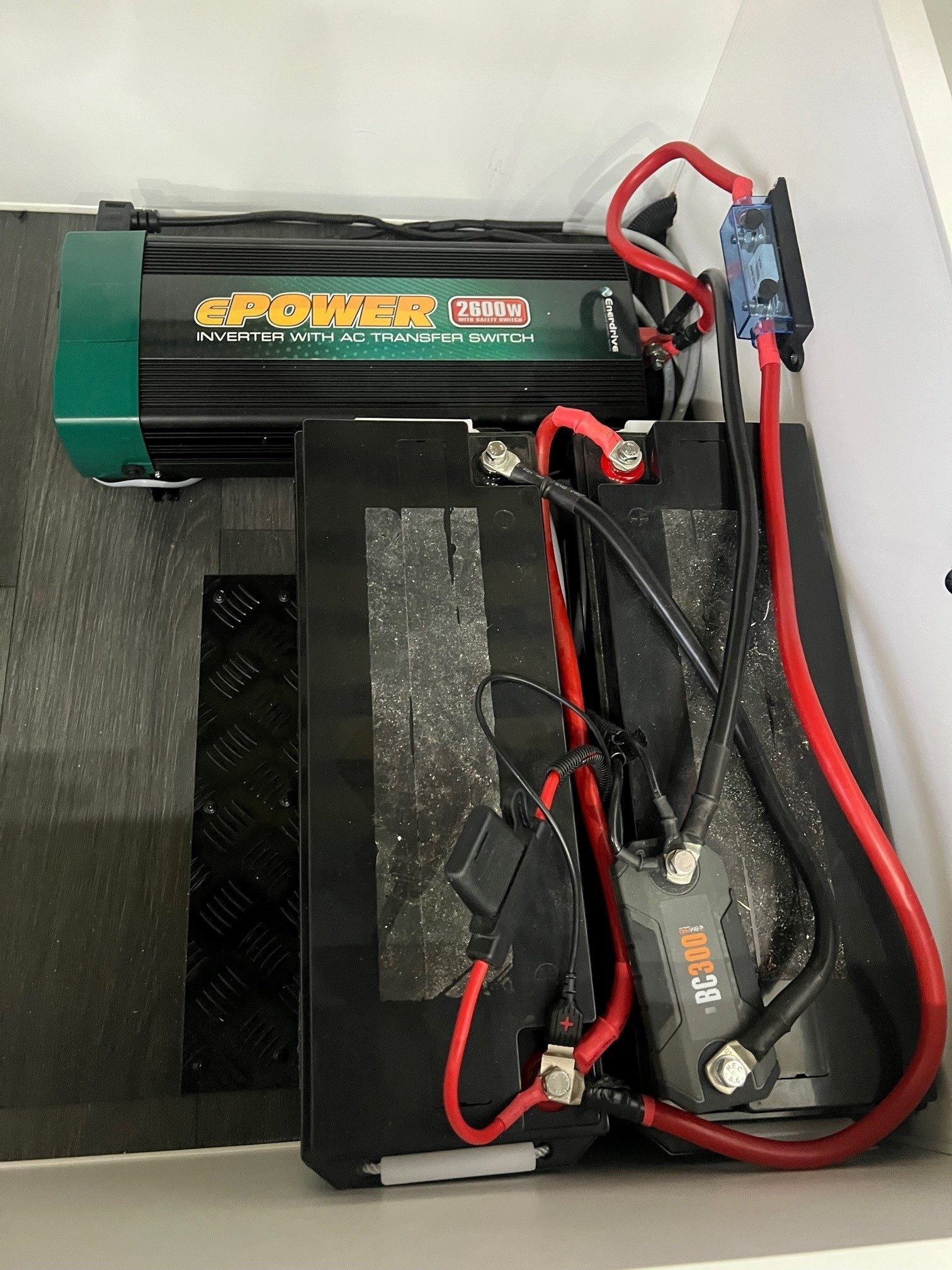 18ft6 Sunset Family Haven Off-Road Double Bunk With 400 Amp lithium Batteries & 2600W Inverter