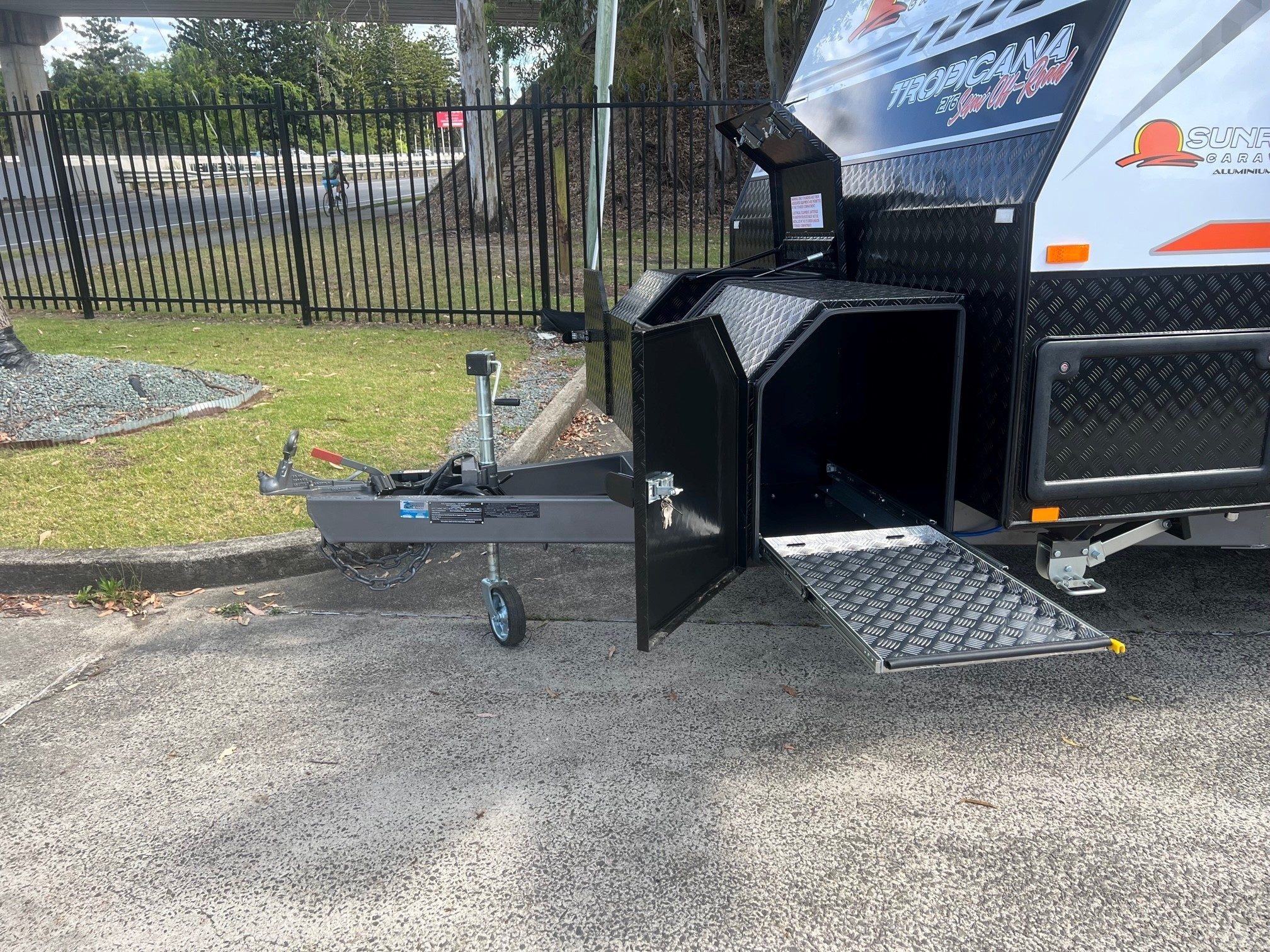 2022 21ft6 Sunrise Tropicana Built With Aluminum Frame And Honeycomb Floor