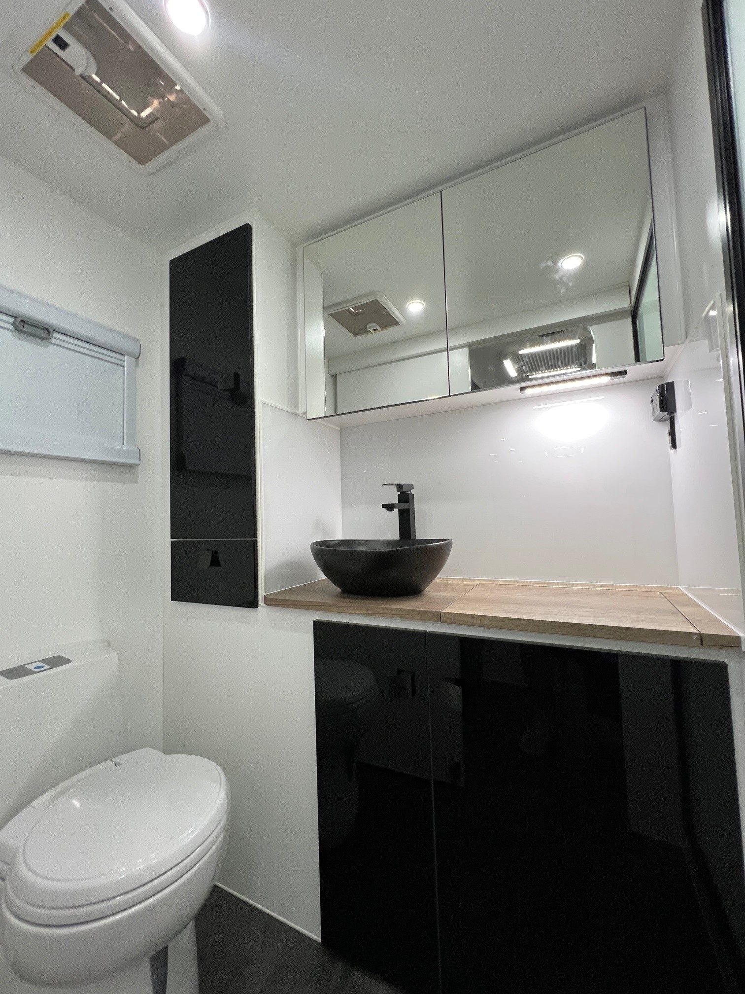 2022 21ft6 Sunrise Tropicana Built With Aluminum Frame And Honeycomb Floor