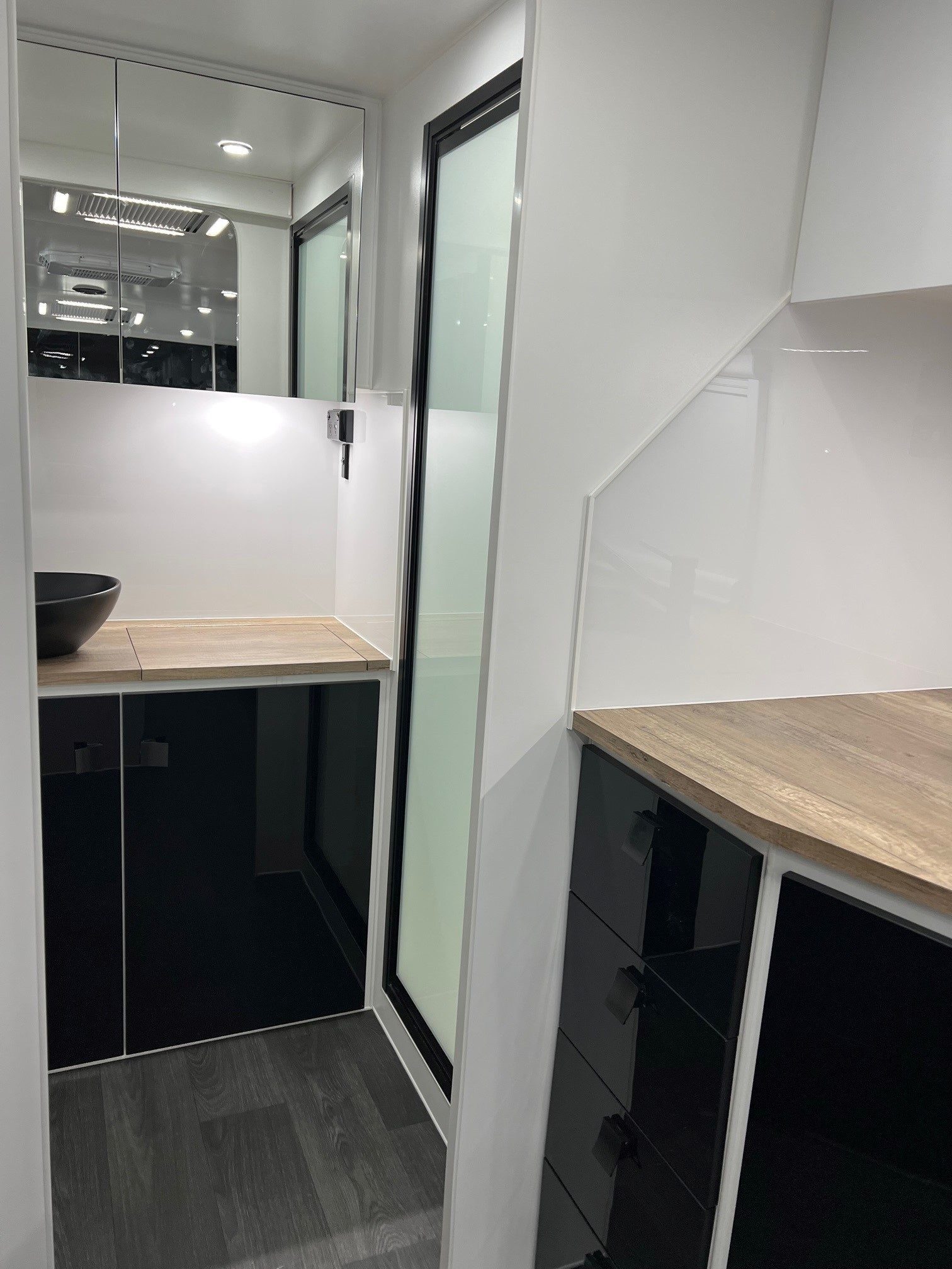 2022 21ft6 Sunrise Tropicana Built With Aluminum Frame And Honeycomb Floor