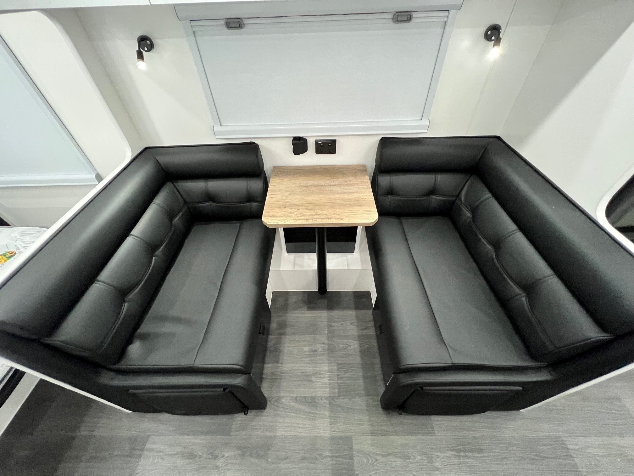 2022 21ft6 Sunrise Tropicana Built With Aluminum Frame And Honeycomb Floor