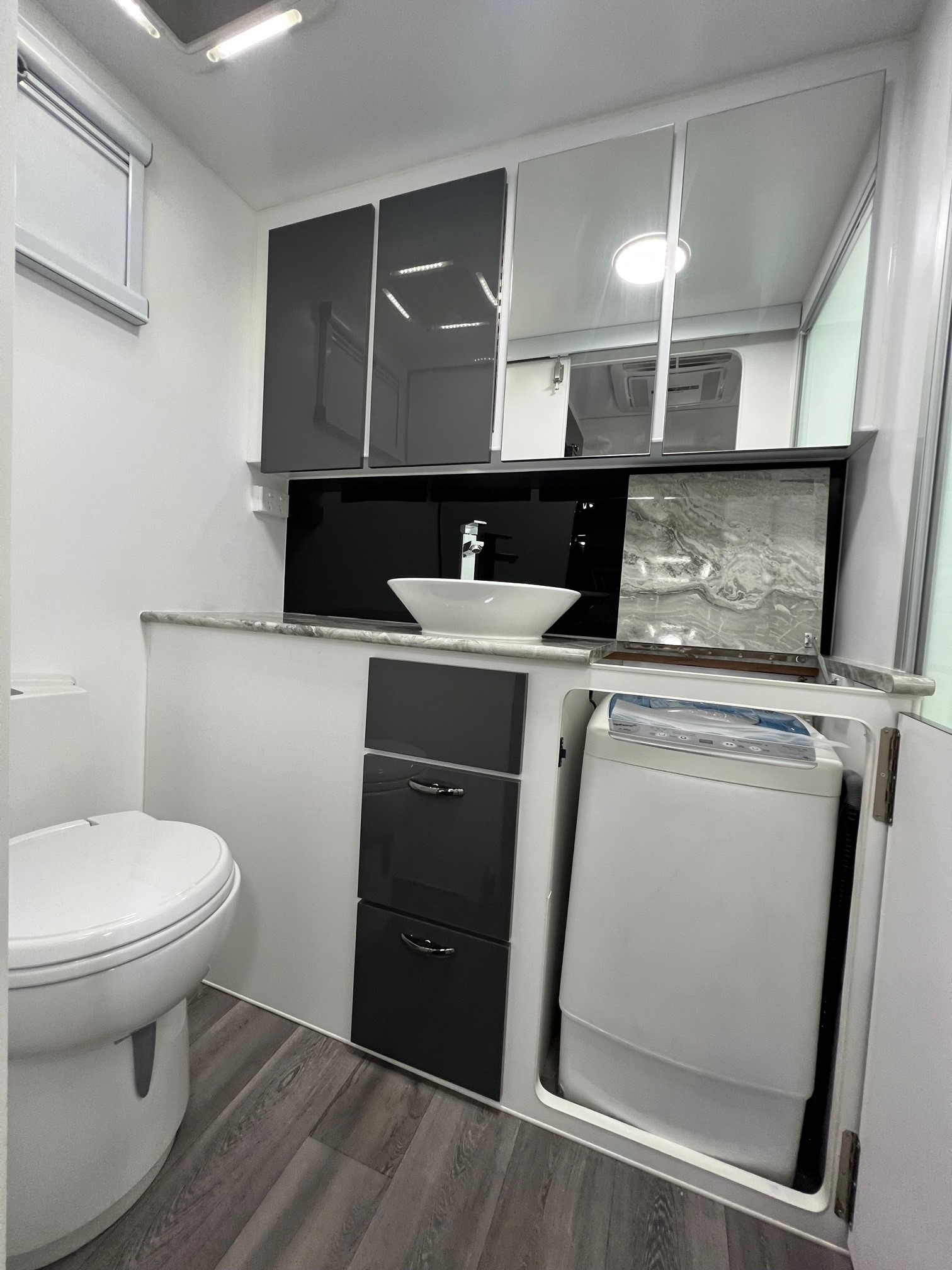 Blue Sky Splendour 21ft Angled kitchen