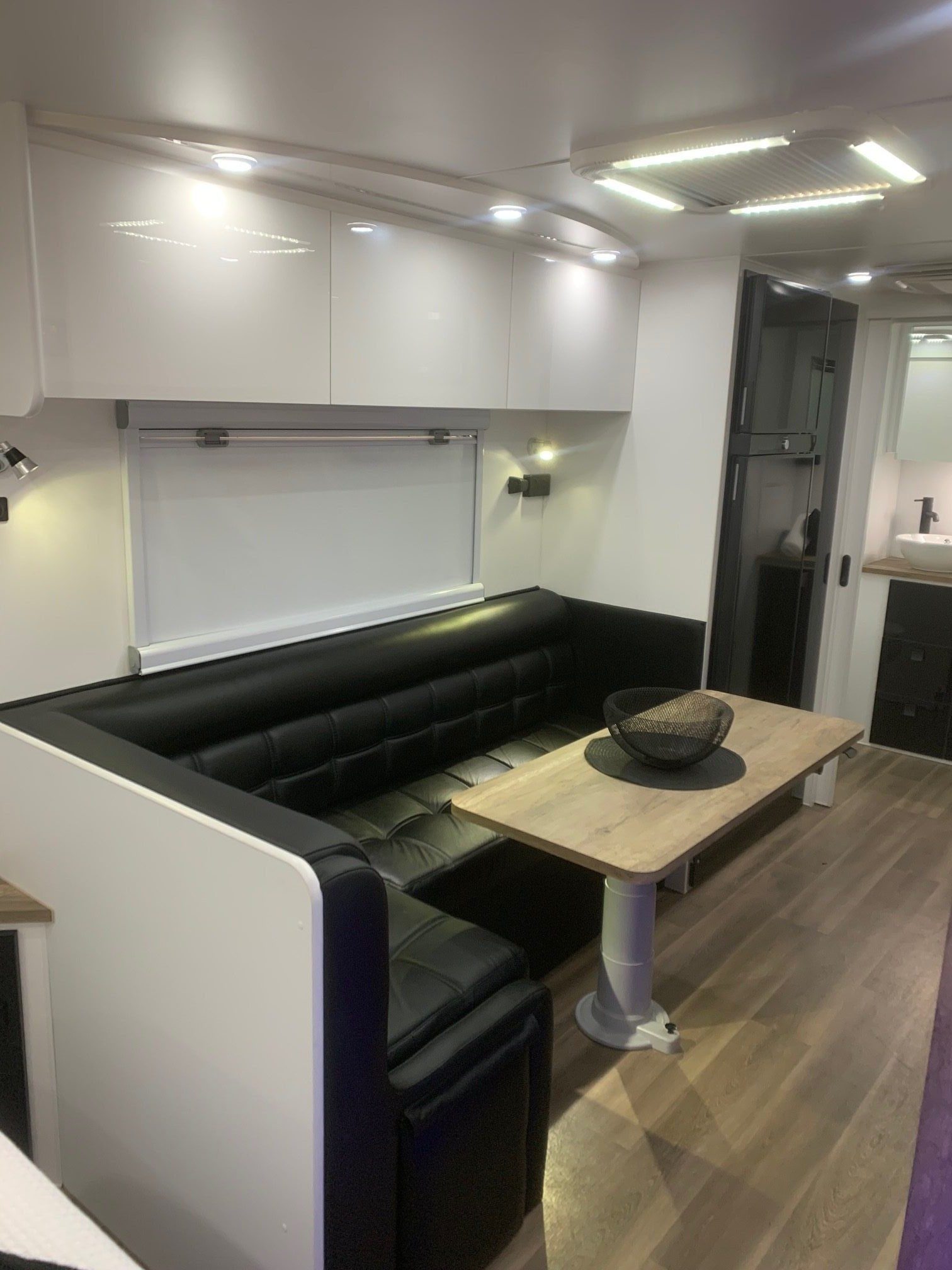 Sunrise Tropicana 22ft4 Luxurious Off-Roader With 400Amp Lithium Batteries