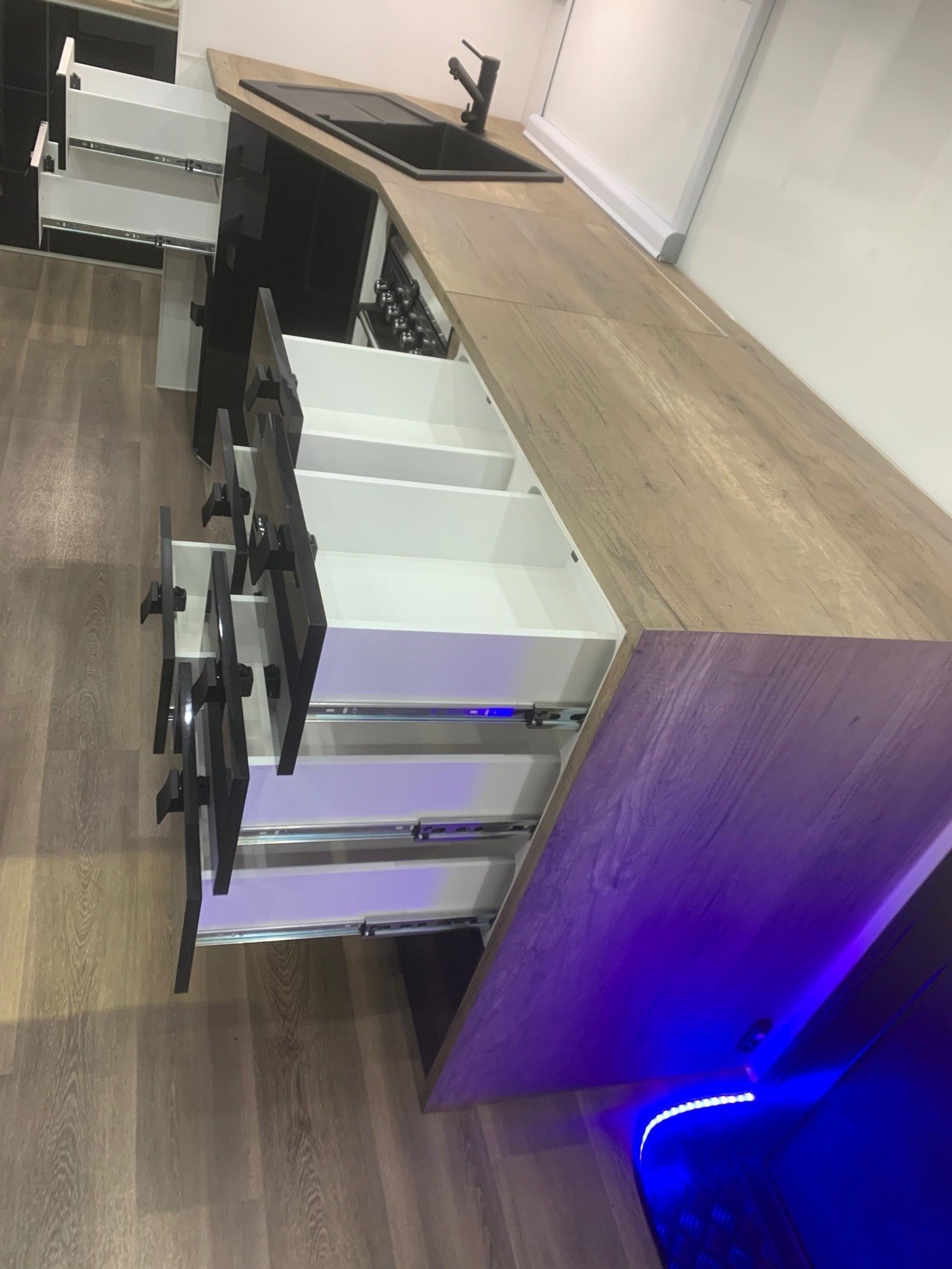 Sunrise Tropicana 22ft4 Luxurious Off-Roader With 400Amp Lithium Batteries