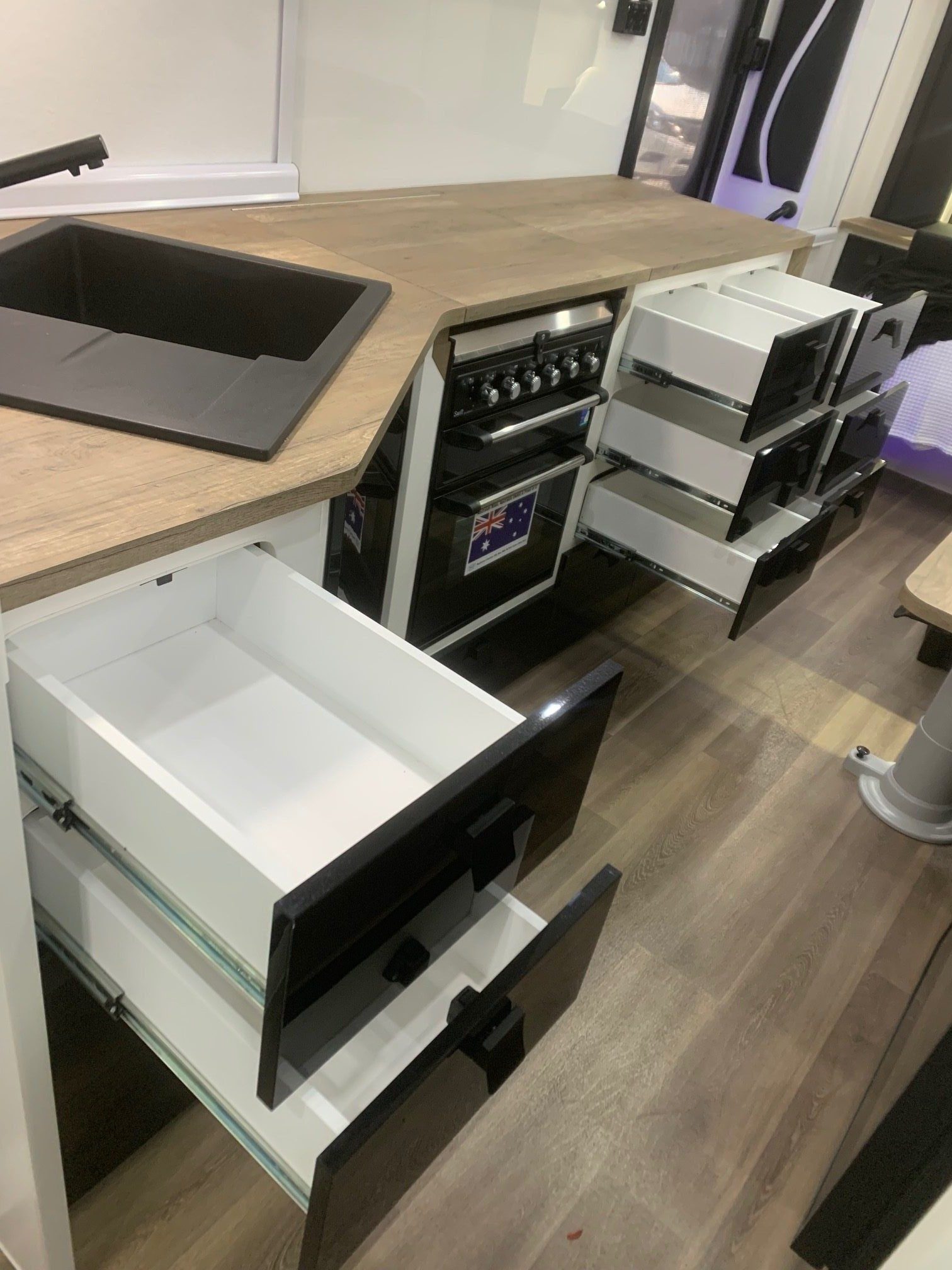 Sunrise Tropicana 22ft4 Luxurious Off-Roader With 400Amp Lithium Batteries