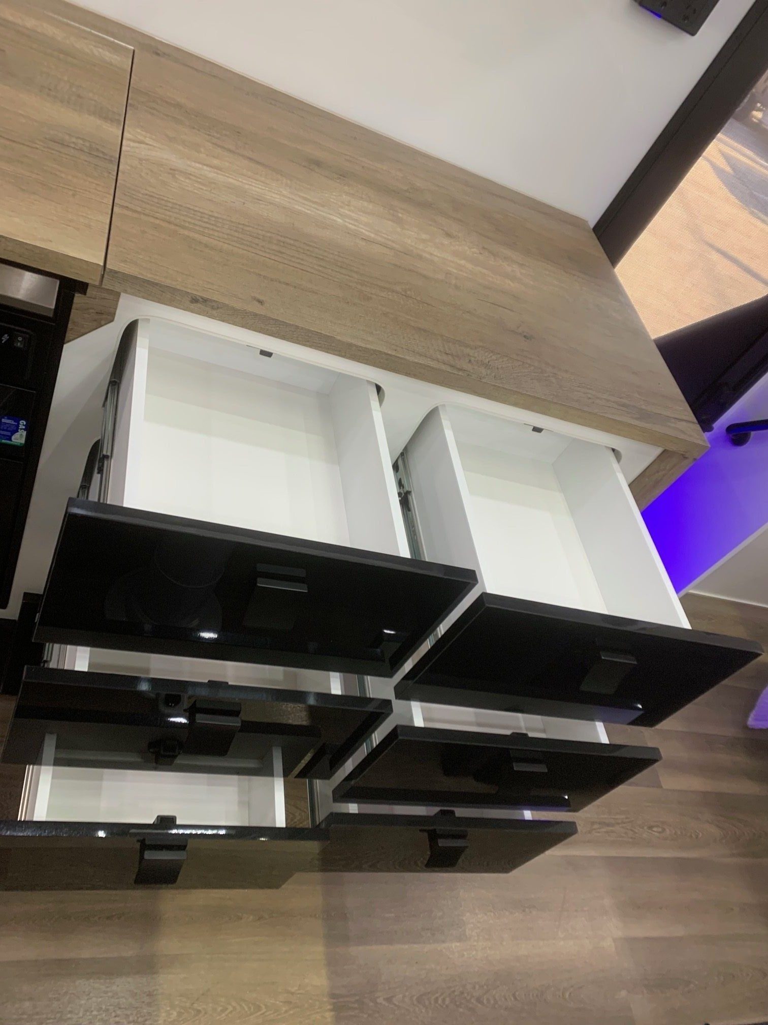 Sunrise Tropicana 22ft4 Luxurious Off-Roader With 400Amp Lithium Batteries