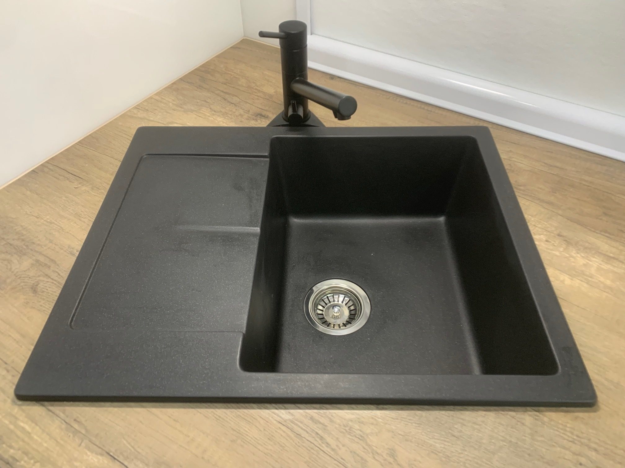 Sunrise Tropicana 22ft4 Luxurious Off-Roader With 400Amp Lithium Batteries