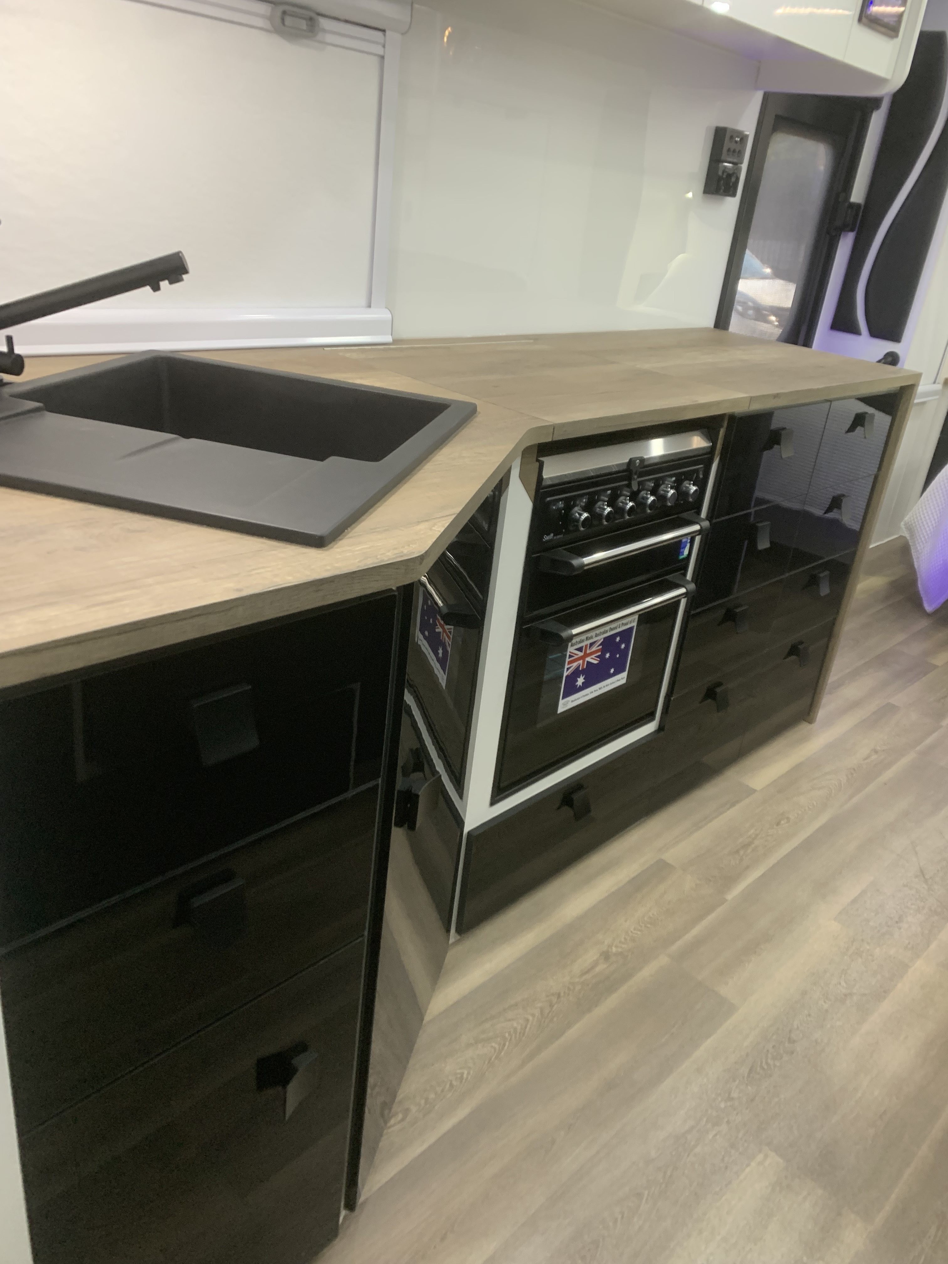 Sunrise Tropicana 22ft4 Luxurious Off-Roader With 400Amp Lithium Batteries