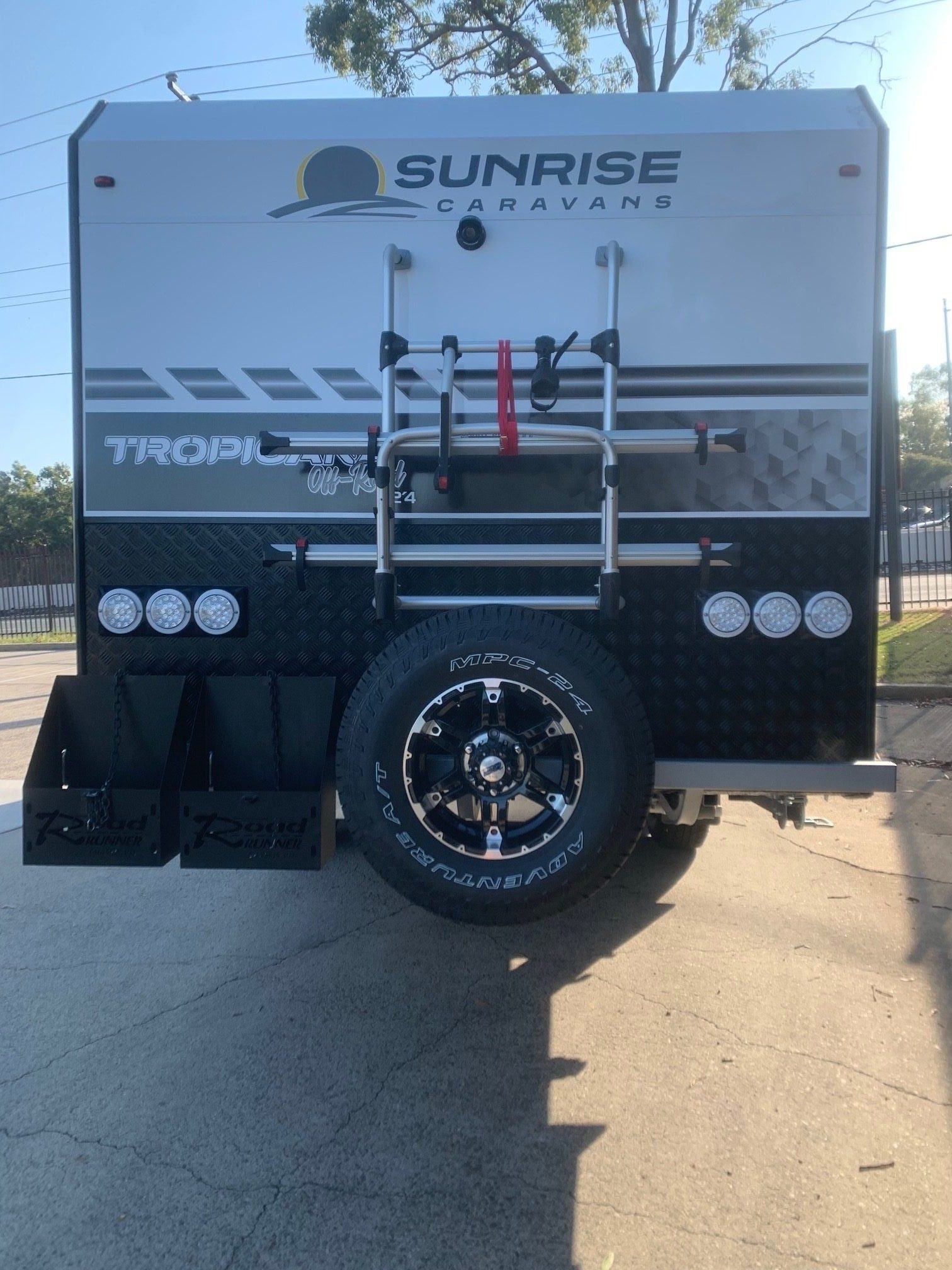 Sunrise Tropicana 22ft4 Luxurious Off-Roader With 400Amp Lithium Batteries