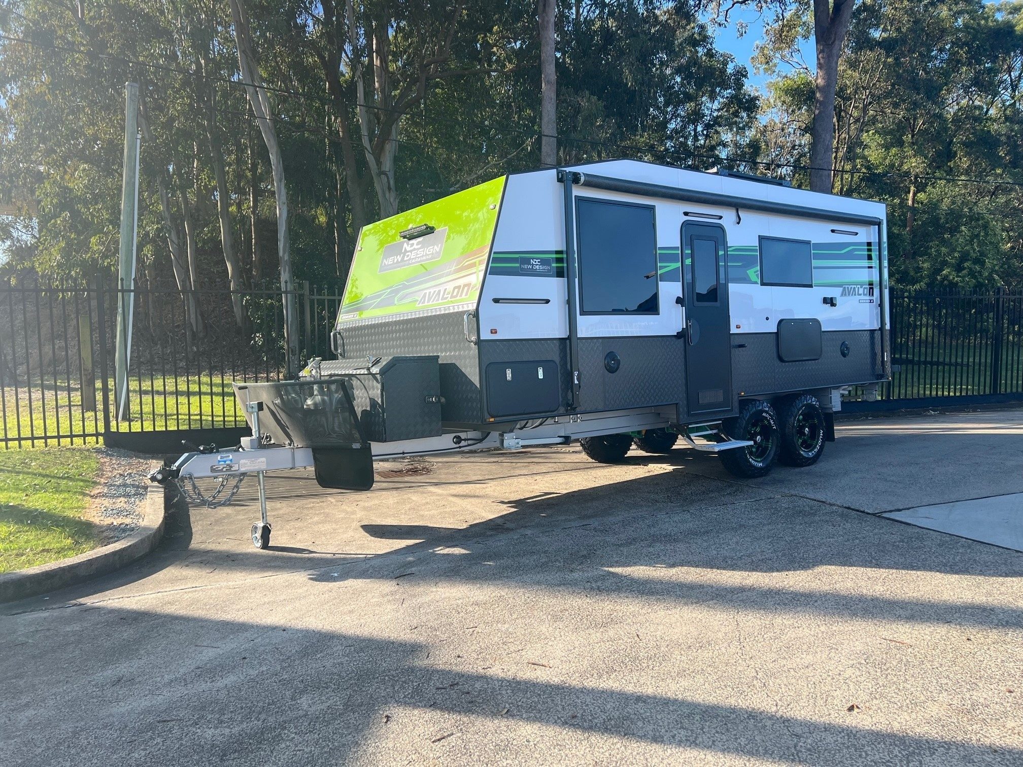 2022 New Design Caravan Avalon 20ft Off-Road With Flat Floor Caravan