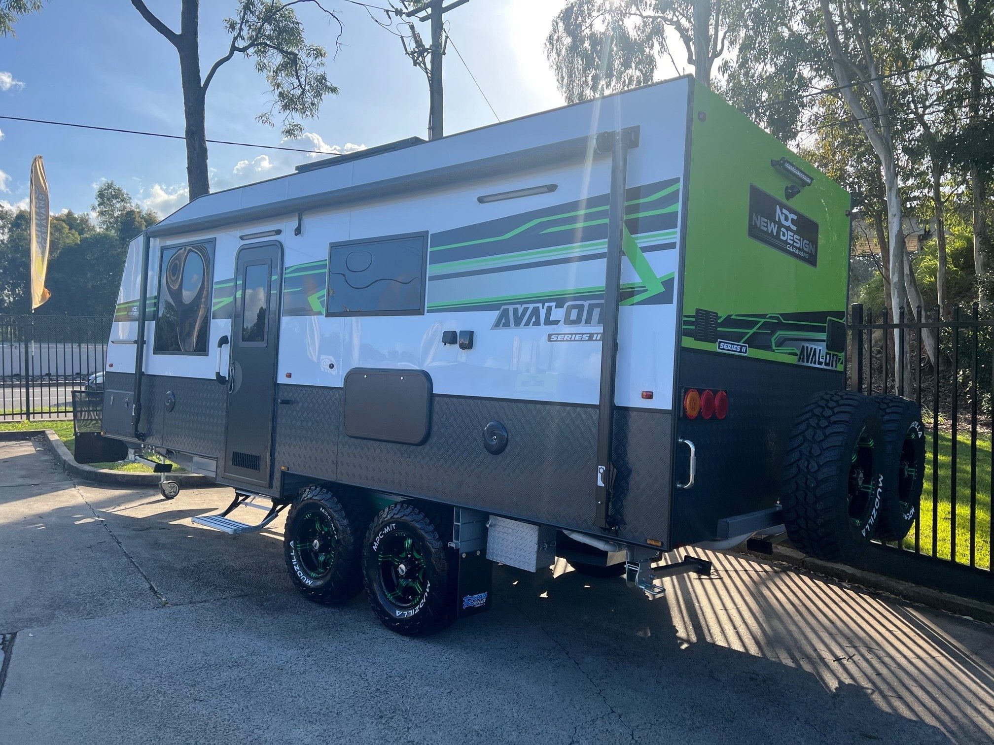 2022 New Design Caravan Avalon 20ft Off-Road With Flat Floor Caravan