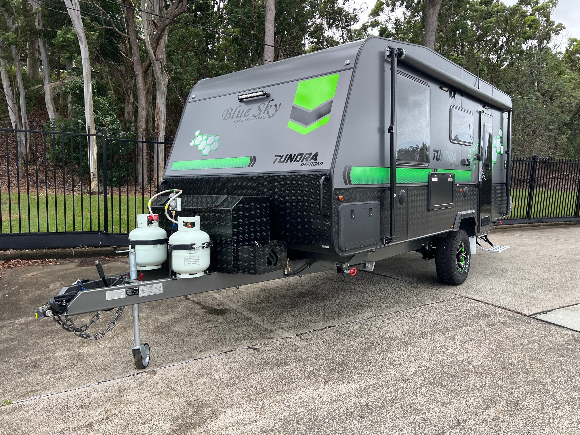 2024 Blue Sky Tundra 18ft6 Offroad  Couples Van