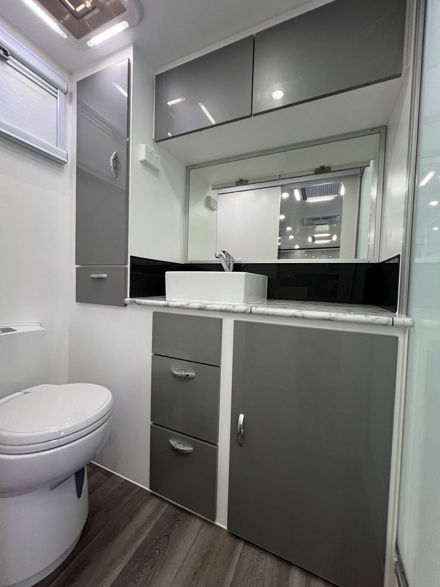 2024 Blue Sky Tundra 18ft6 Offroad  Couples Van