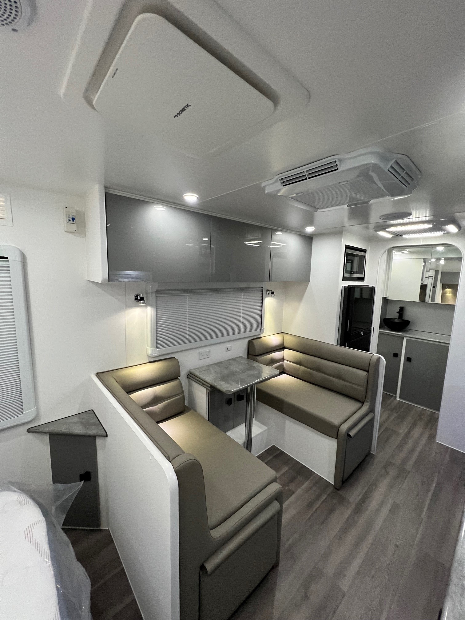 2023 New Design Expedition XL 19ft8 Offroad Caravan With Black Pack