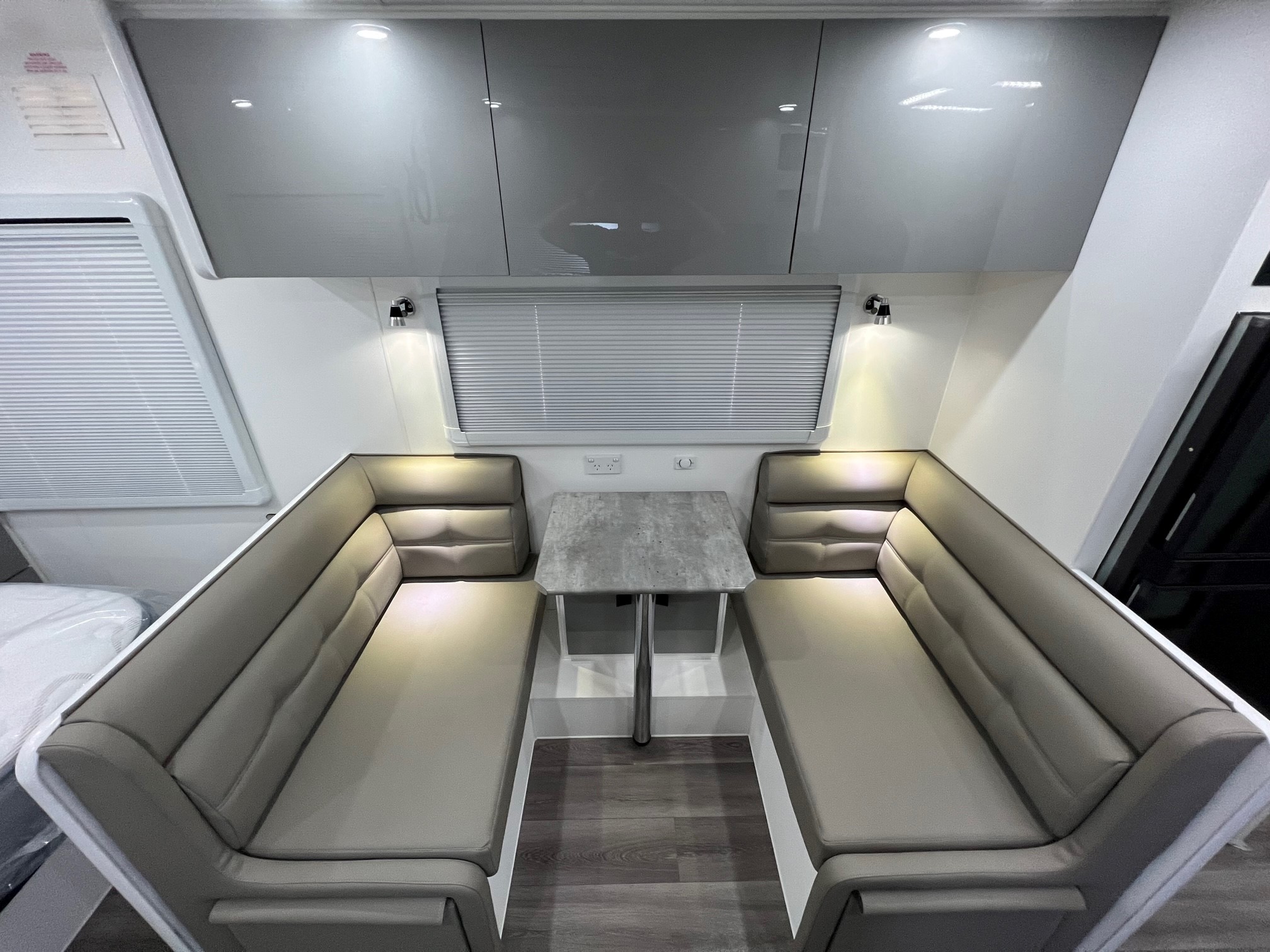 2023 New Design Expedition XL 19ft8 Offroad Caravan With Black Pack