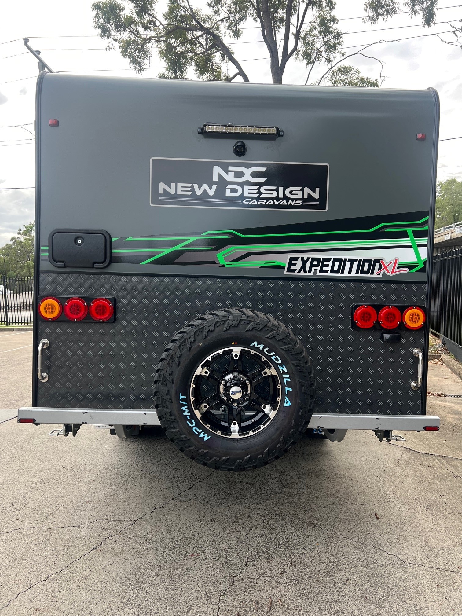 2023 New Design Expedition XL 19ft8 Offroad Caravan With Black Pack