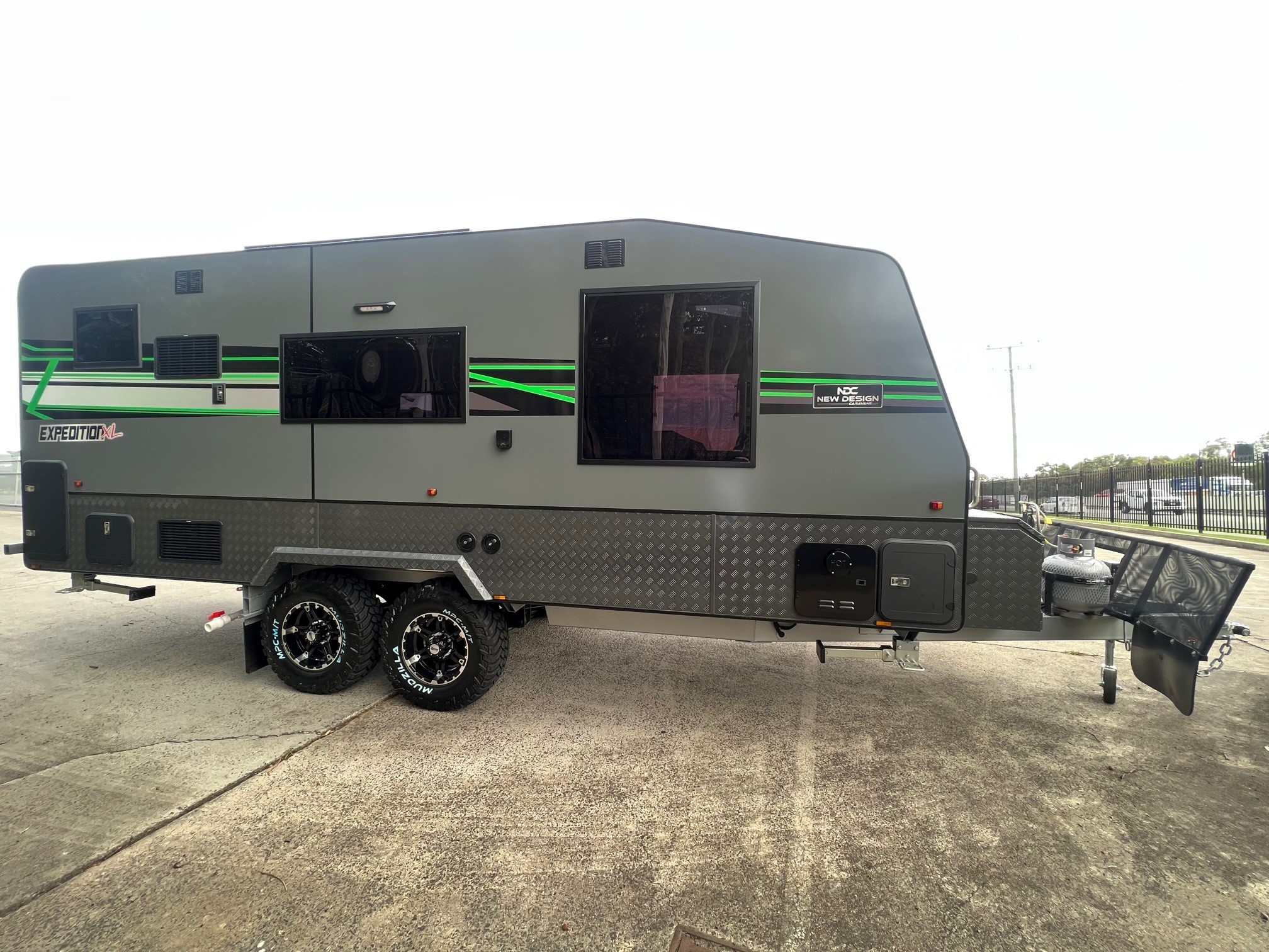 2023 New Design Expedition XL 19ft8 Offroad Caravan With Black Pack