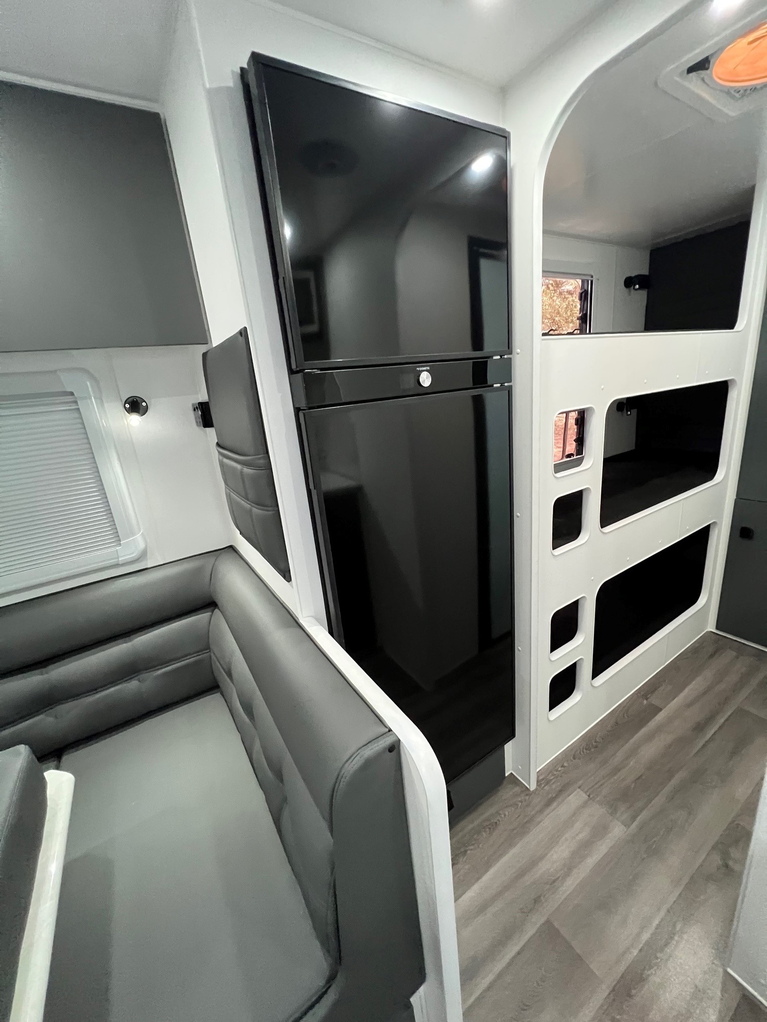 2024 New Design Family Trekker 21ft6 Triple Bunk Offroad