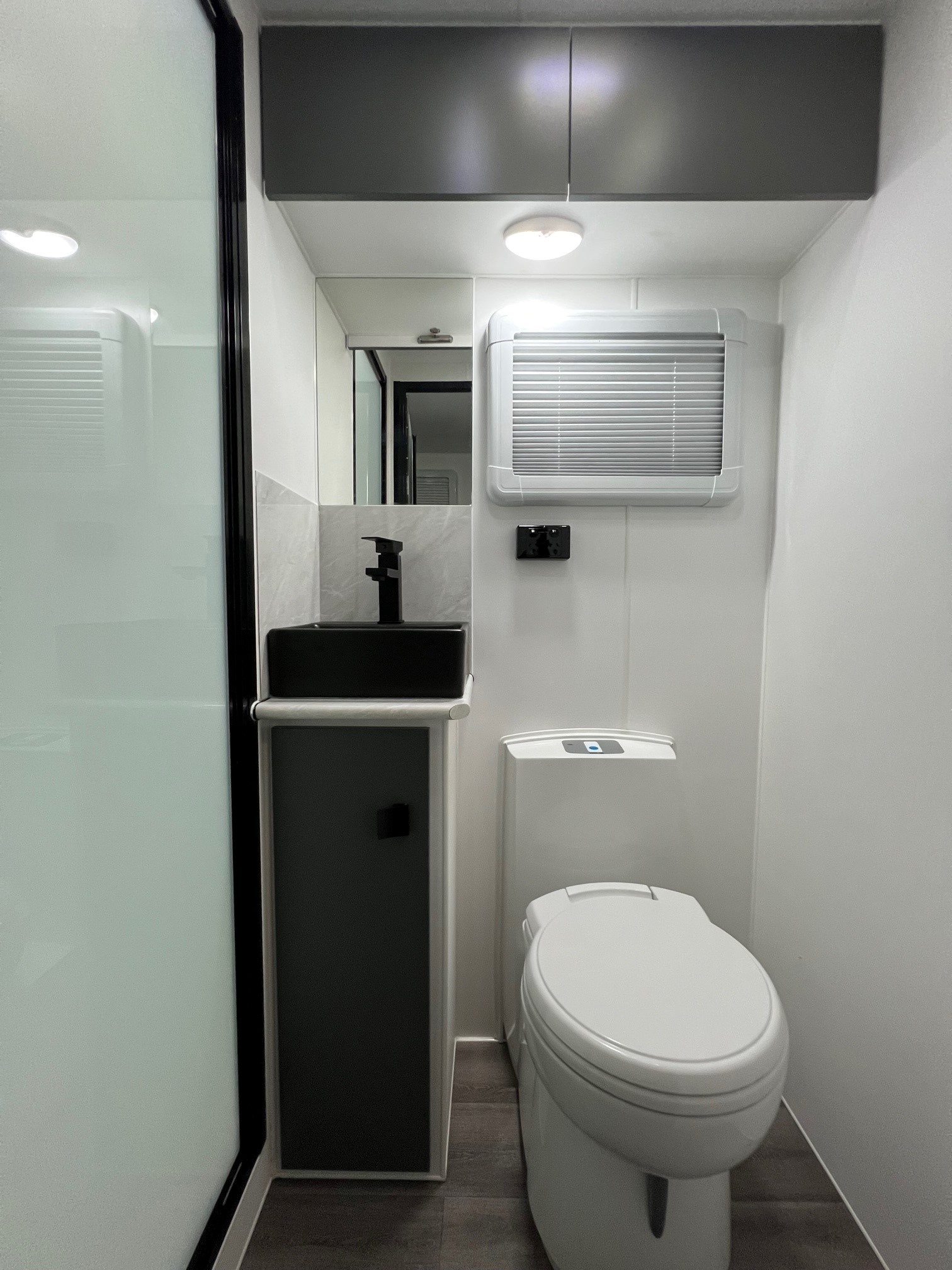 2024 New Design Family Trekker 21ft6 Triple Bunk Offroad