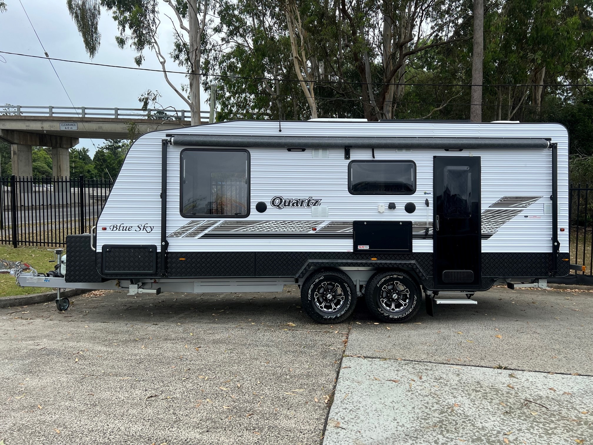 2022 Blue Sky Quartz Rear Door 20ft8 Caravan