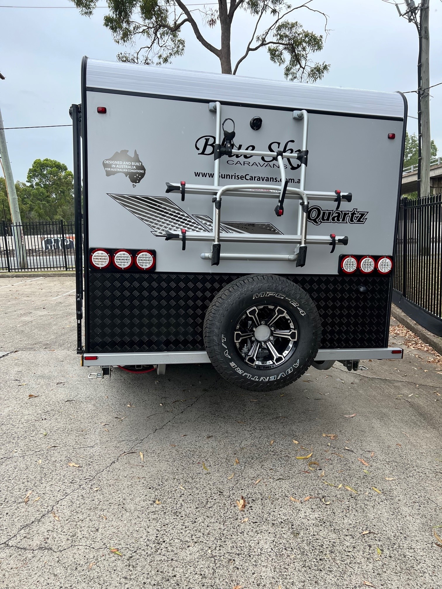 2022 Blue Sky Quartz Rear Door 20ft8 Caravan