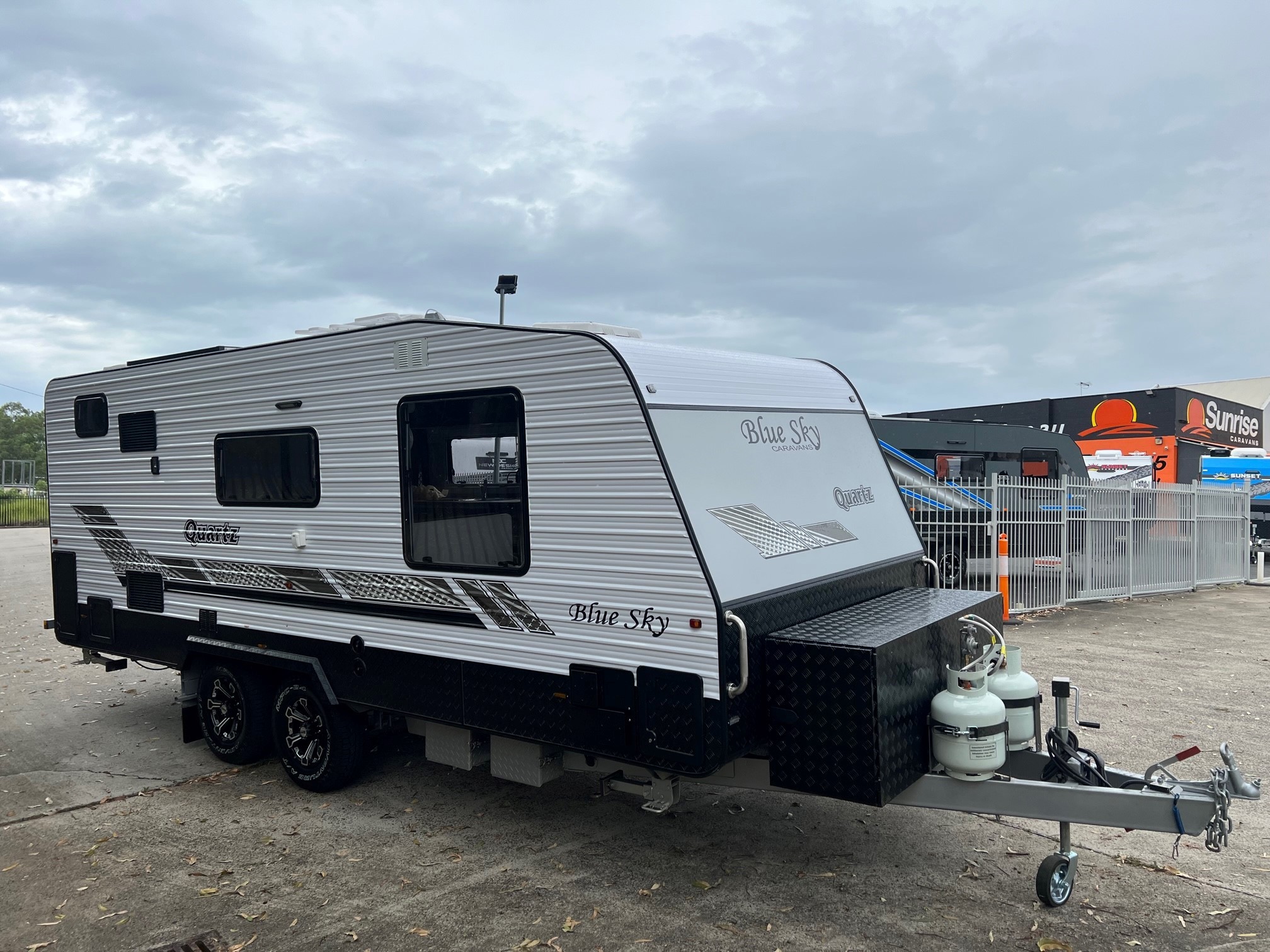 2022 Blue Sky Quartz Rear Door 20ft8 Caravan
