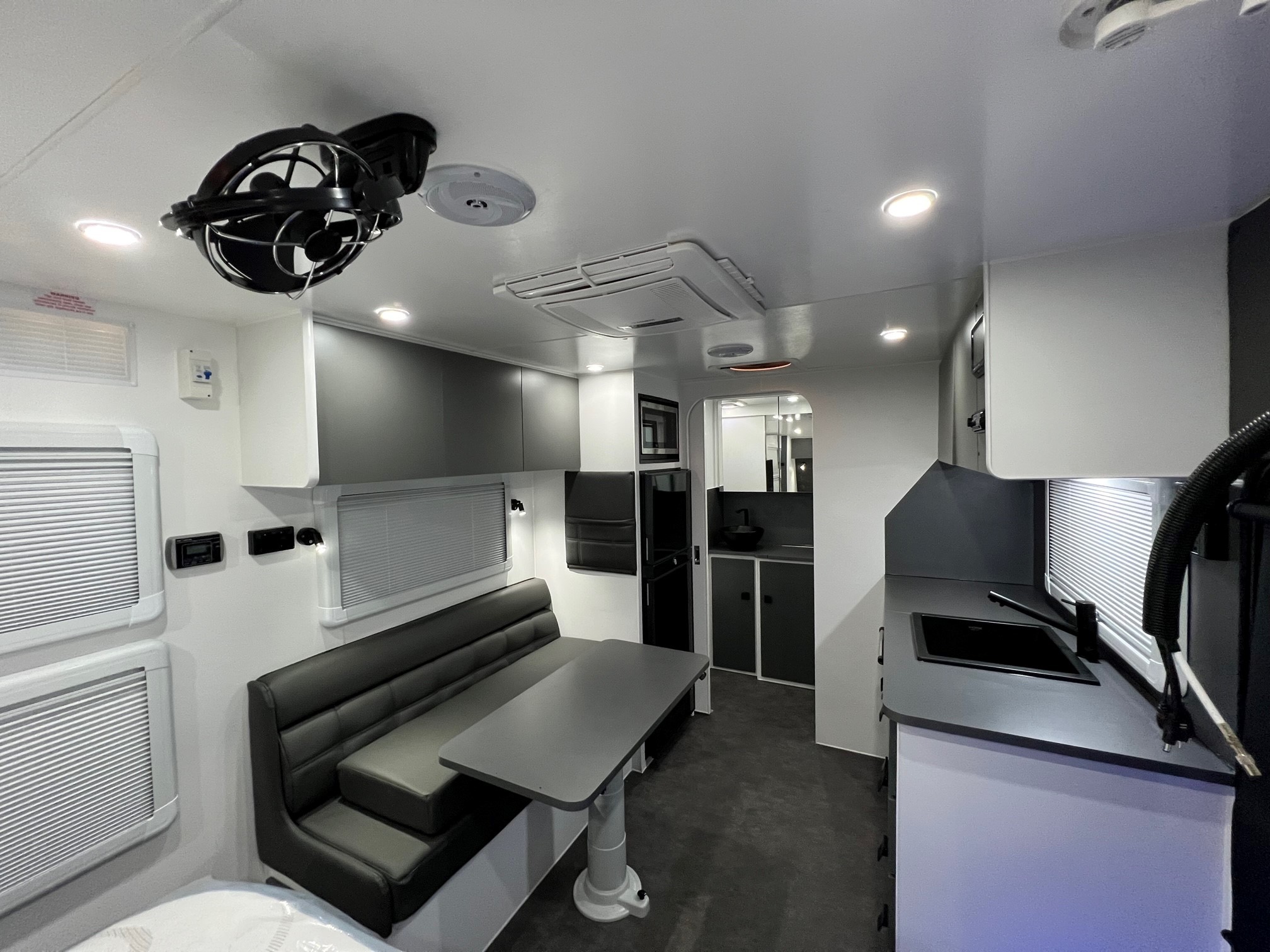 2024 New Design Avalon 17ft New Model