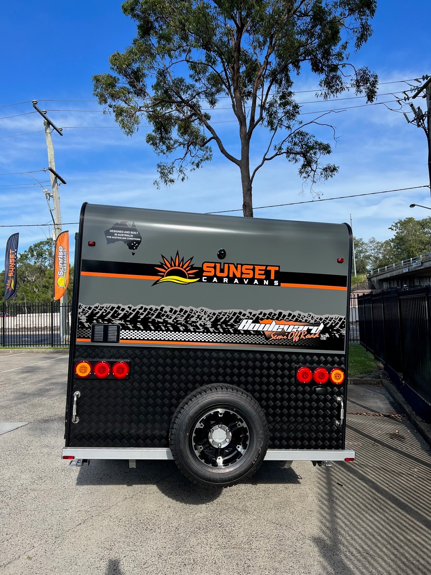 2023 Sunset Boulevard 21ft Semi Off-Road Caravan