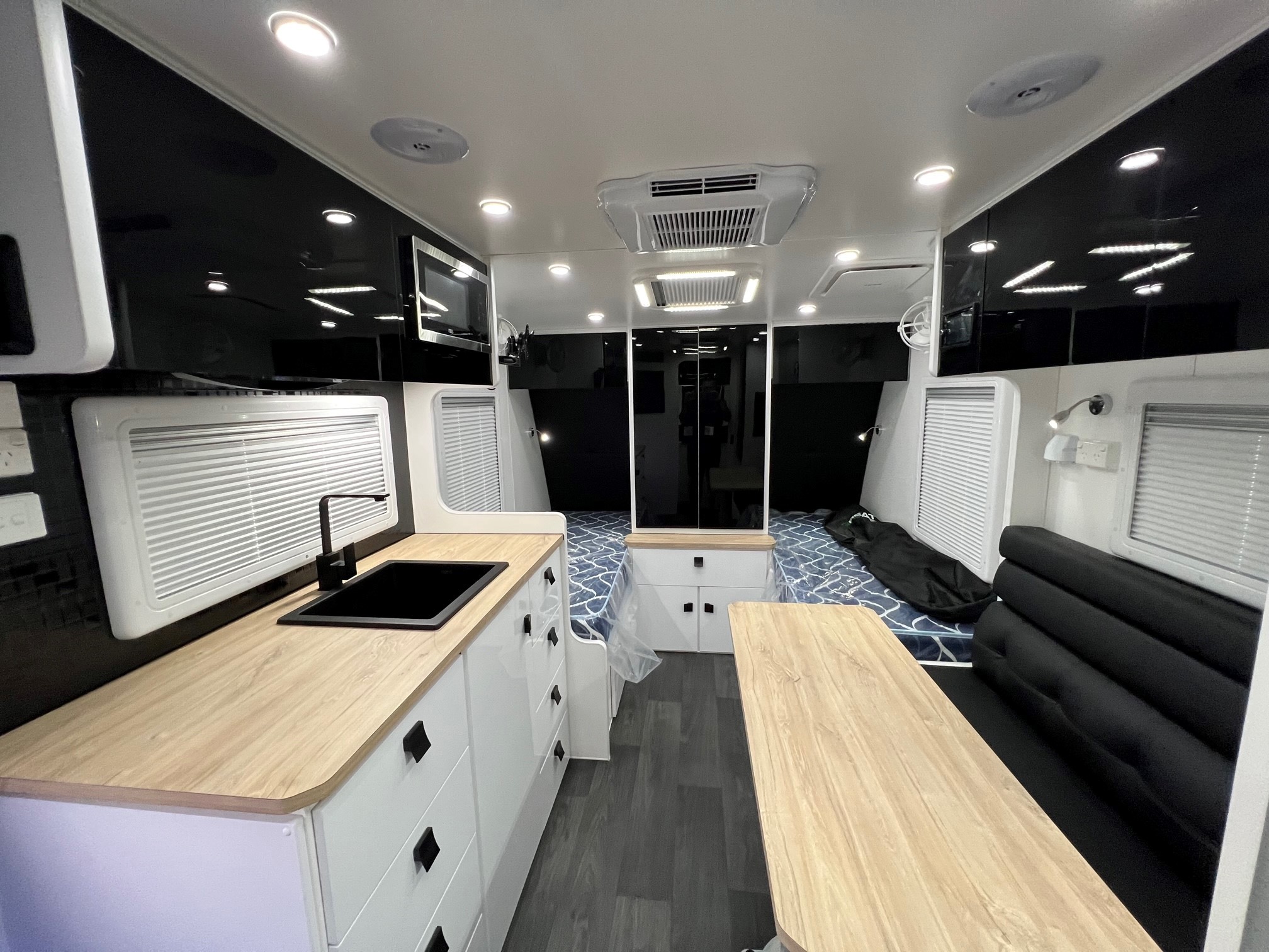 2024 Sunset Wildtrekker 16ft Off-Road Caravan With Single Beds