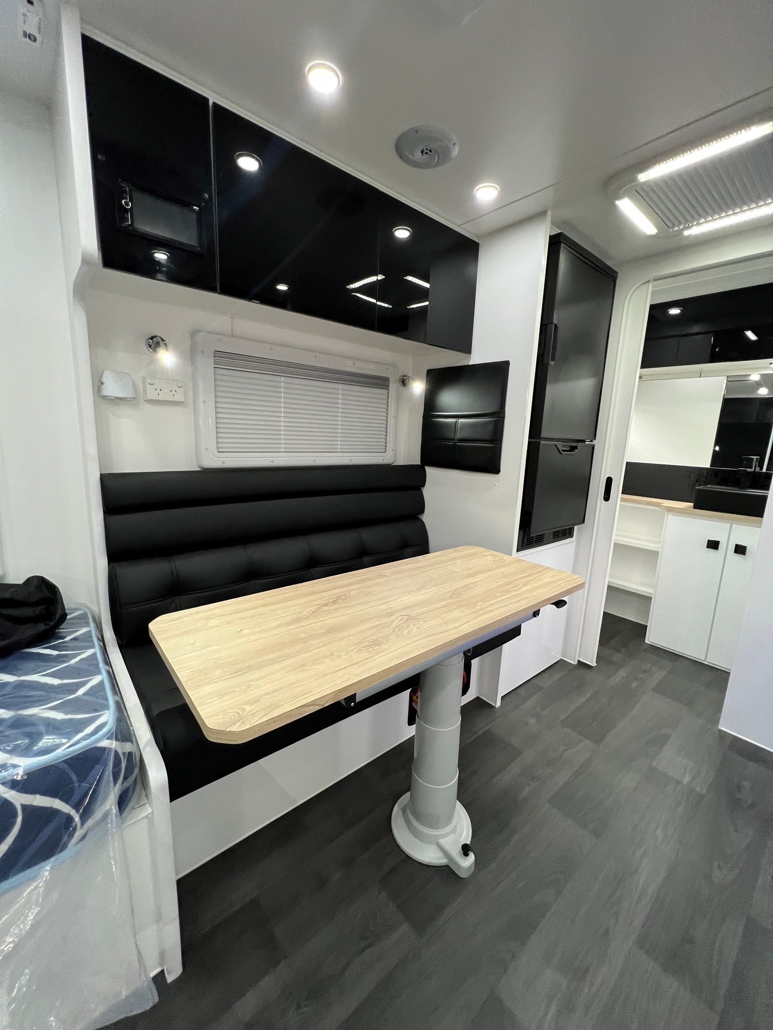 2024 Sunset Wildtrekker 16ft Off-Road Caravan With Single Beds