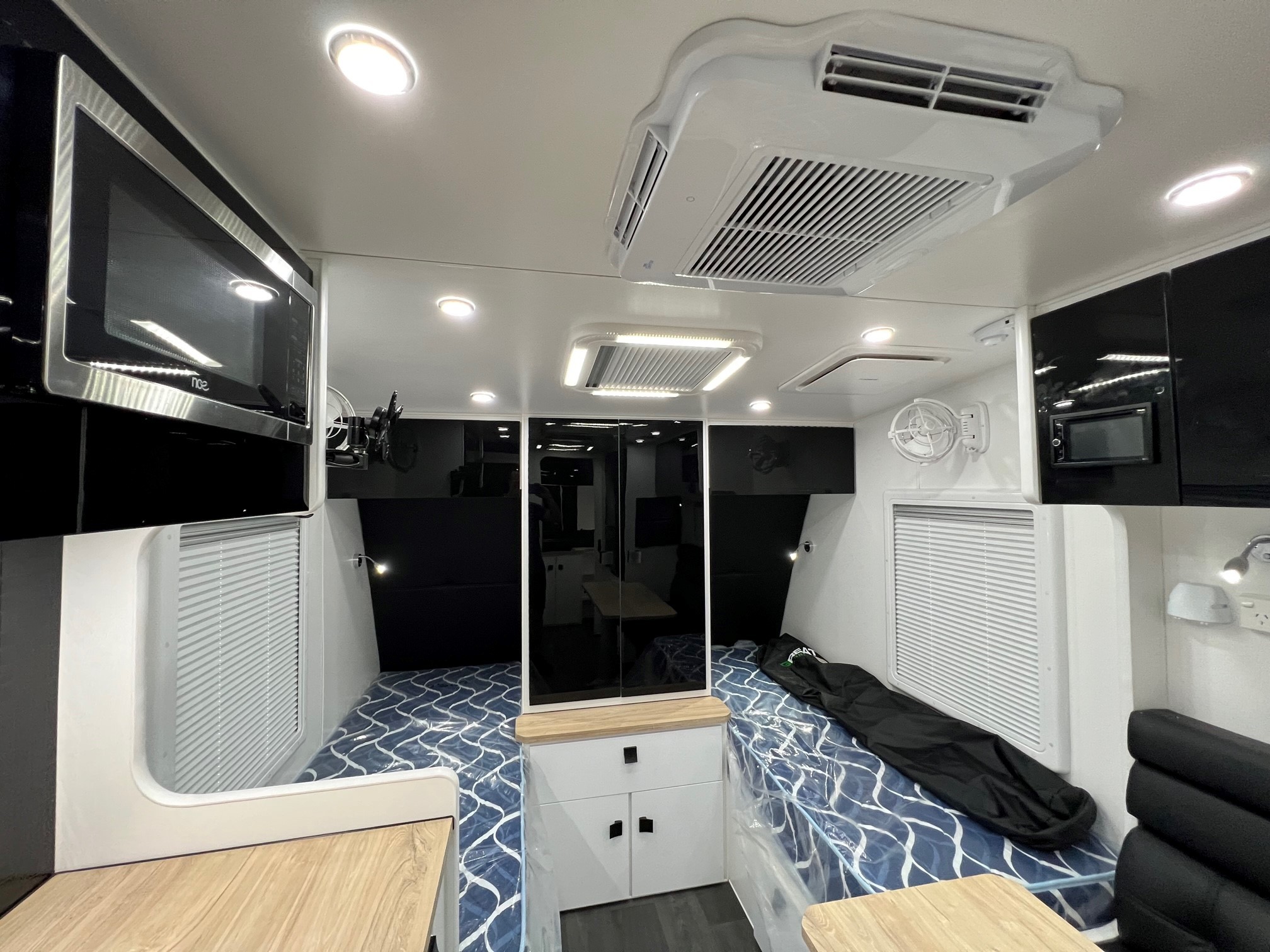 2024 Sunset Wildtrekker 16ft Off-Road Caravan With Single Beds