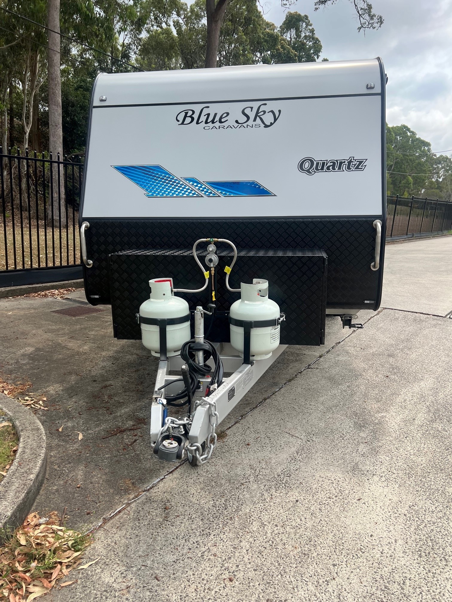 2022 Blue Sky Quartz Semi Offroad Rear Caravan With ALKO Enduro Suspension