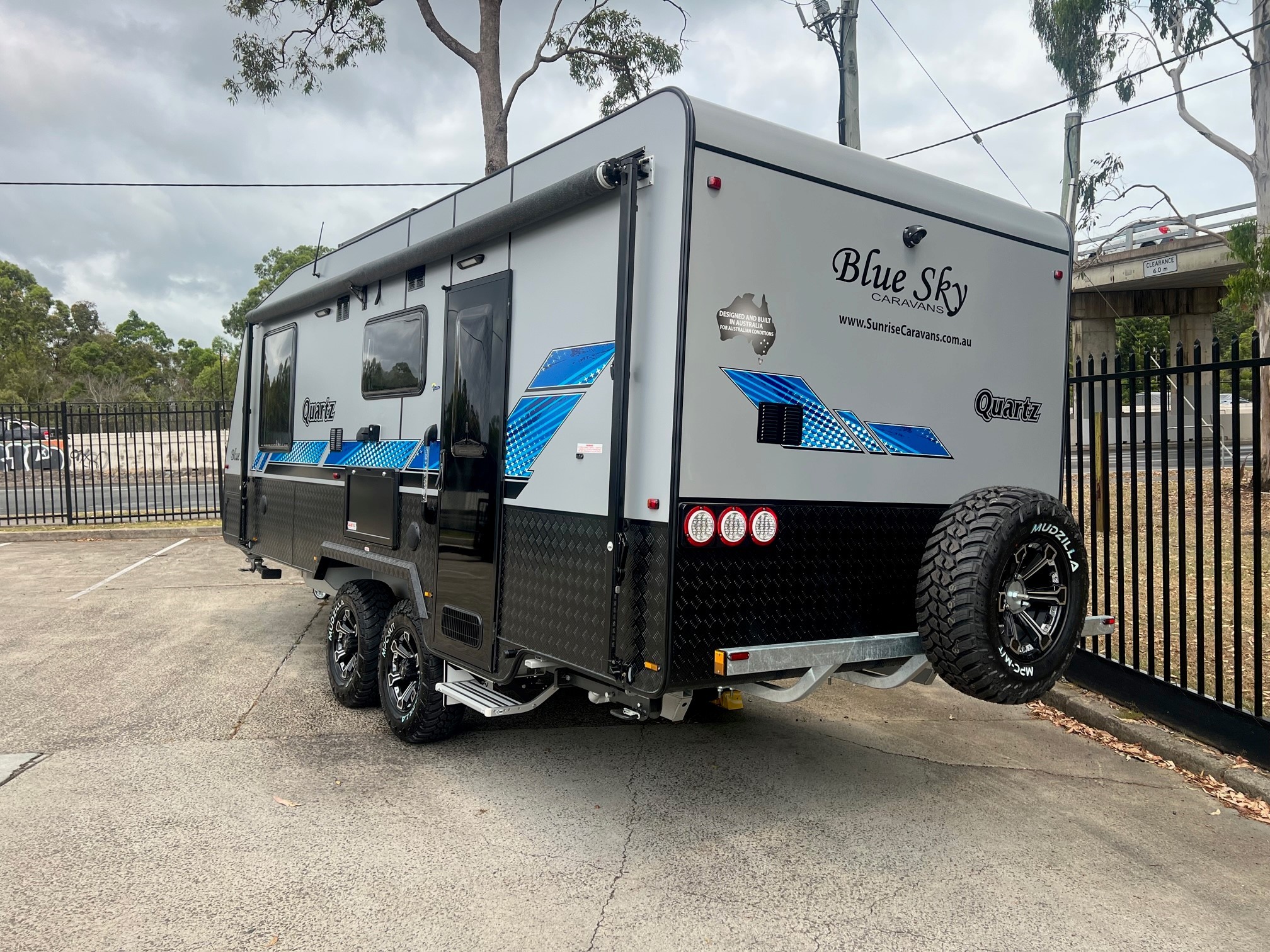 2022 Blue Sky Quartz Semi Off-road Rear Caravan With ALKO Enduro Suspension