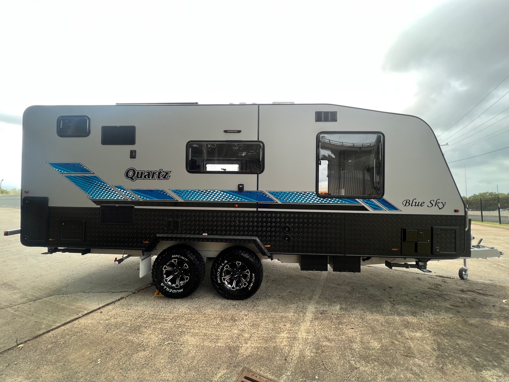 2022 Blue Sky Quartz Semi Off-road Rear Caravan With ALKO Enduro Suspension