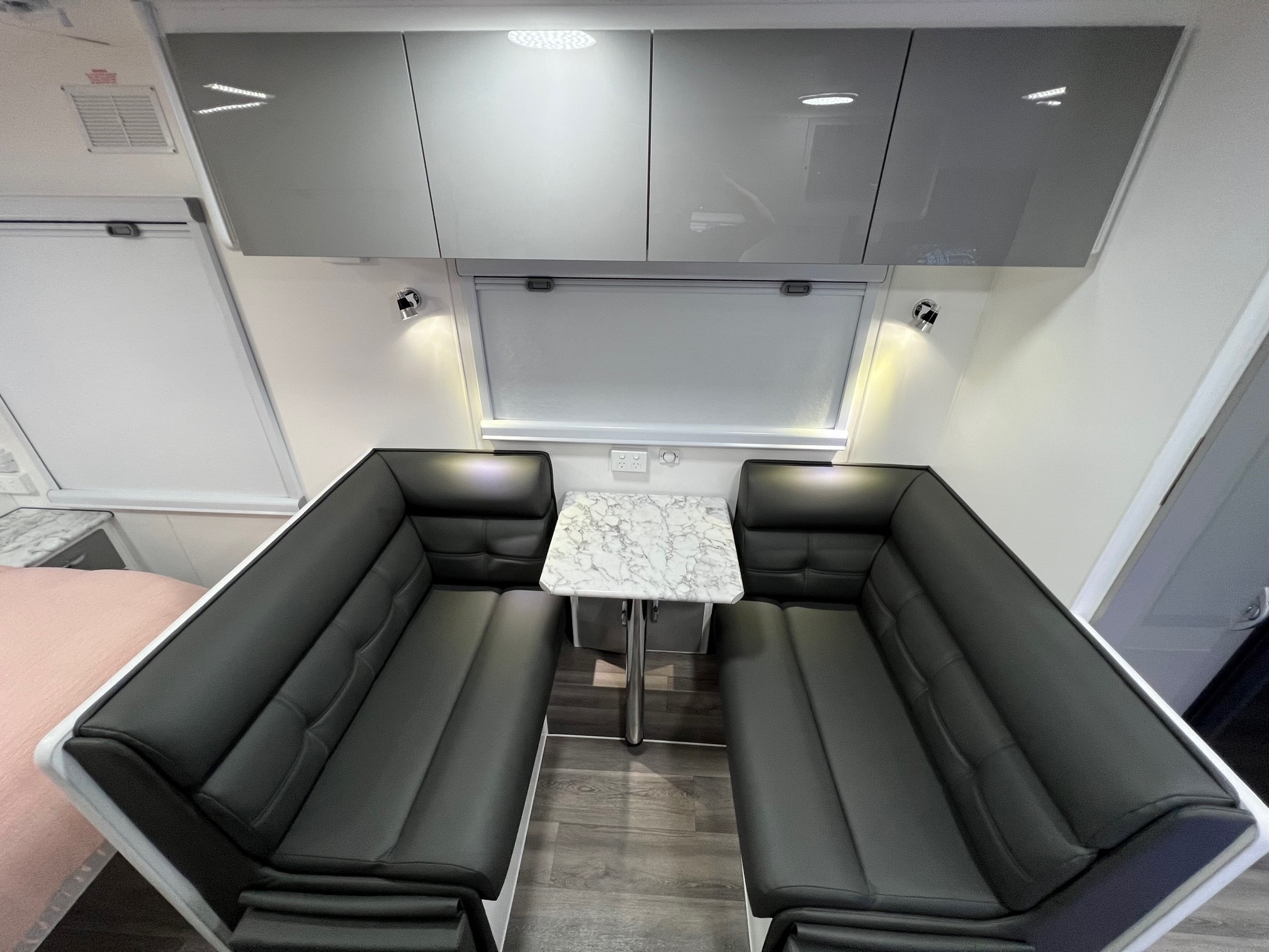 2022 Blue Sky Quartz Semi Off-road Rear Caravan With ALKO Enduro Suspension