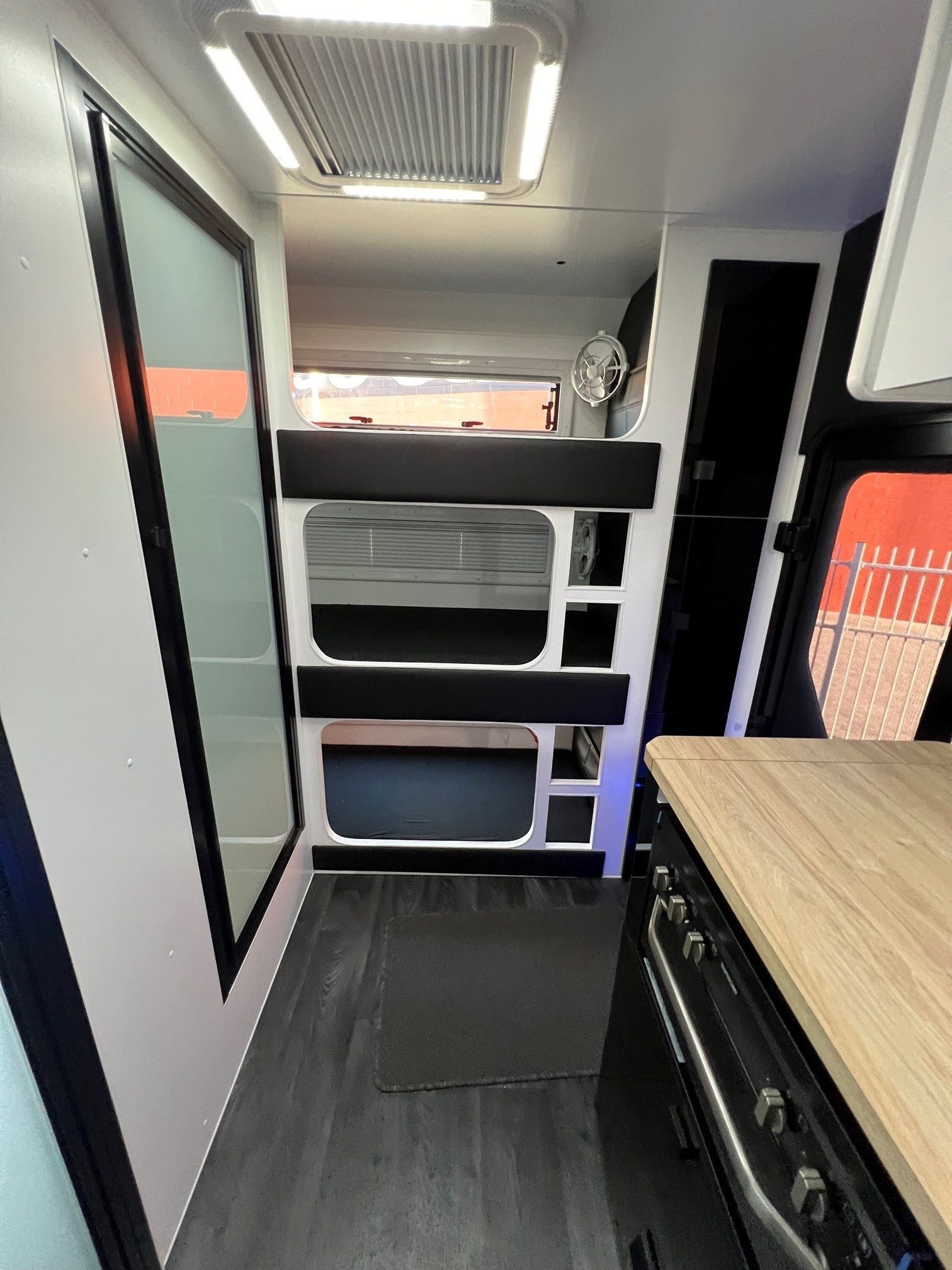 2024 Sunset Family Haven Aluminum Frame 17ft Off-road Triple Bunk caravan