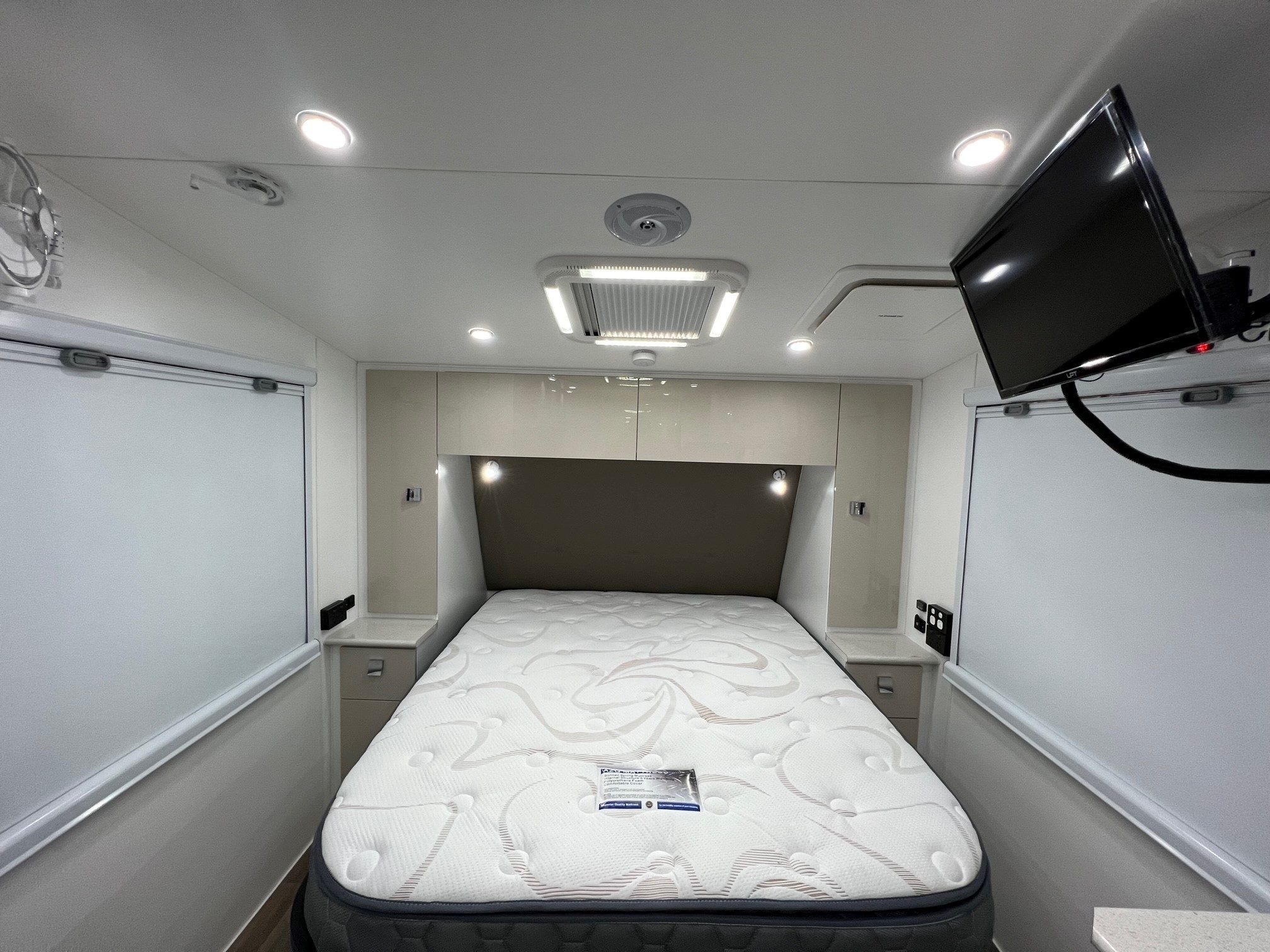 2025 19ft6 Aluminium Framed Sunrise Wild Warrior Off-Road Caravan
