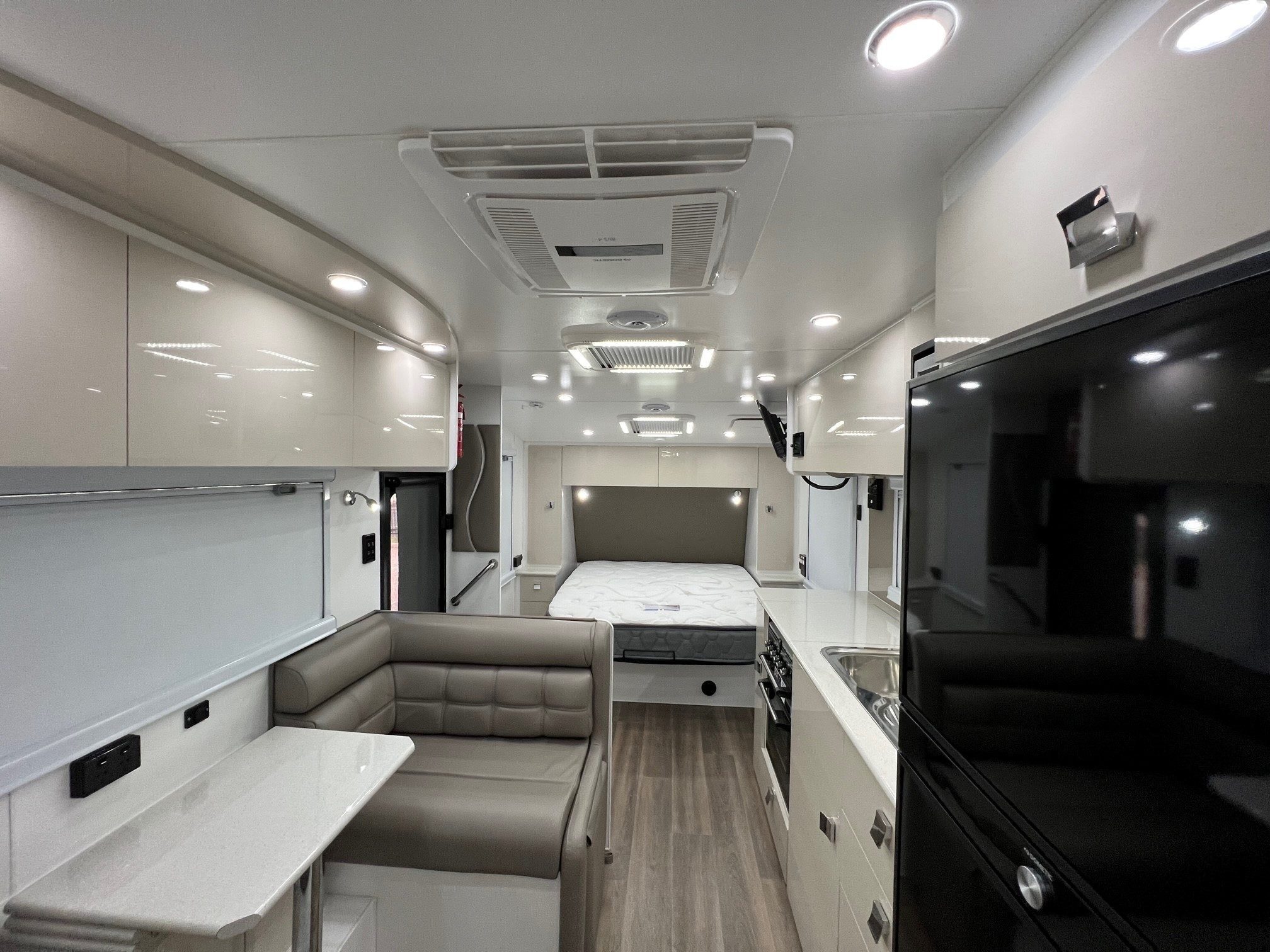 2025 19ft6 Aluminium Framed Sunrise Wild Warrior Off-Road Caravan