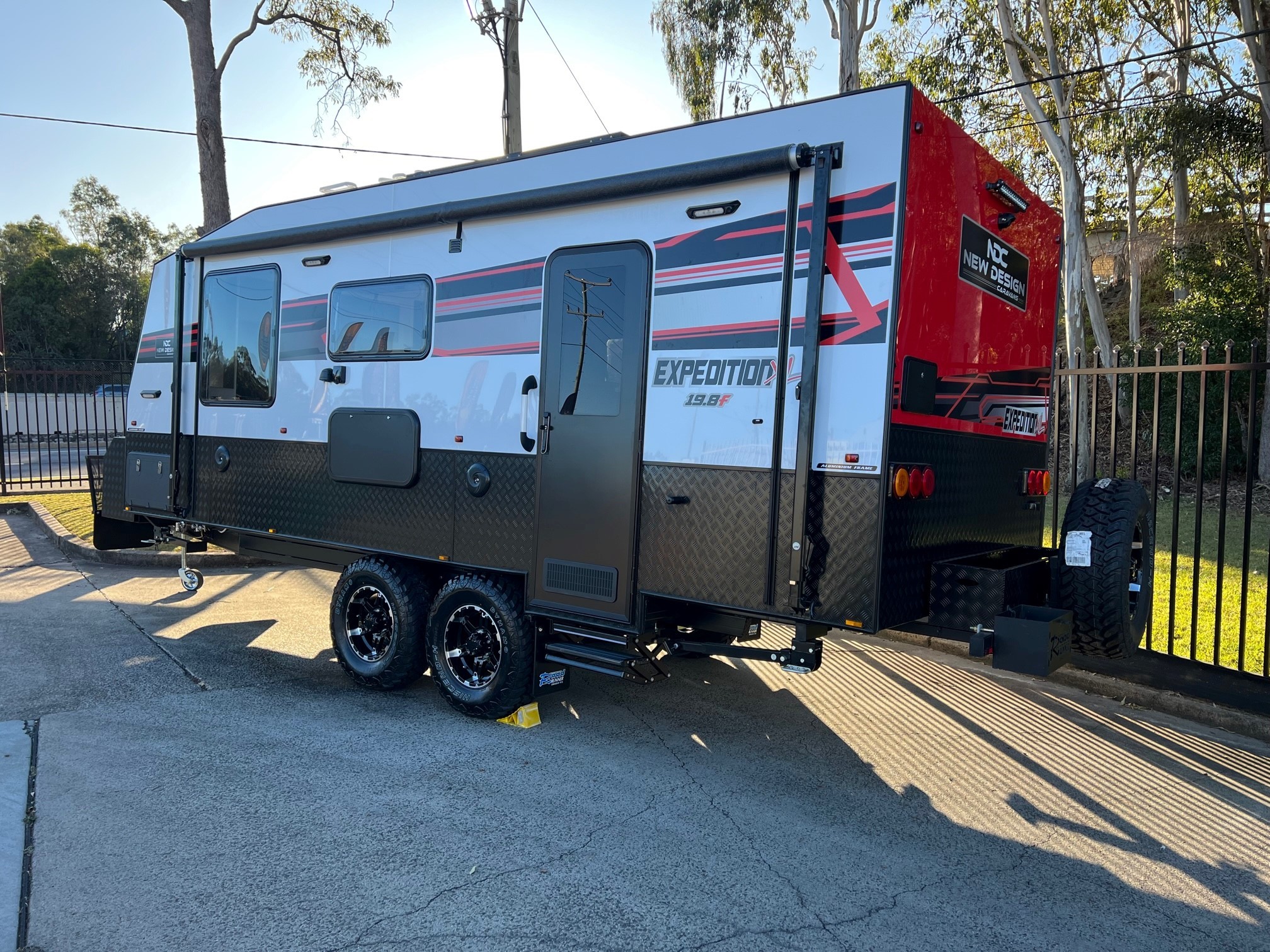 2024 19ft8 New Design Expedition XL Aluminium Frame Offroad Caravan