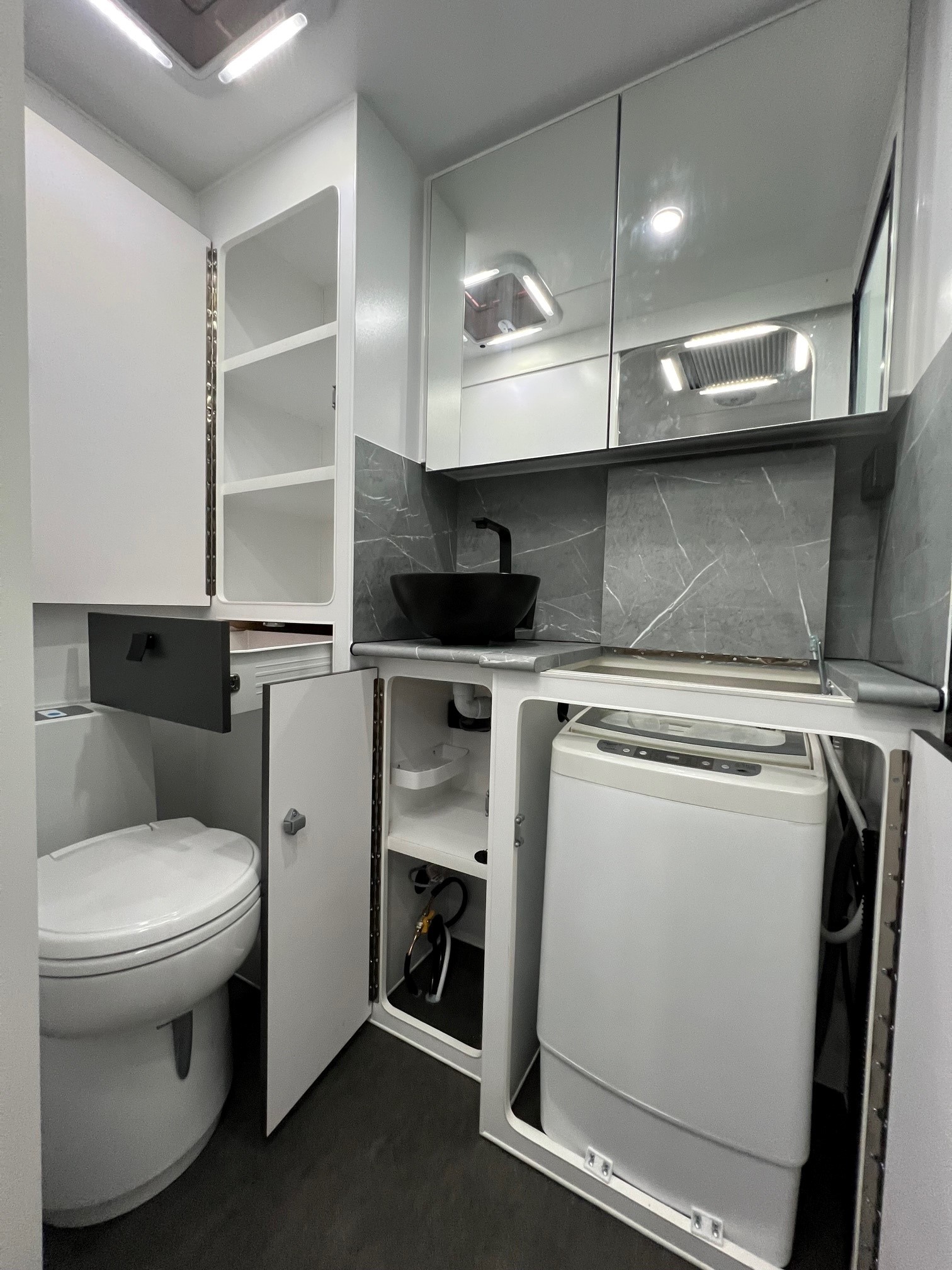 2024 19ft8 New Design Expedition XL Aluminium Frame Offroad Caravan